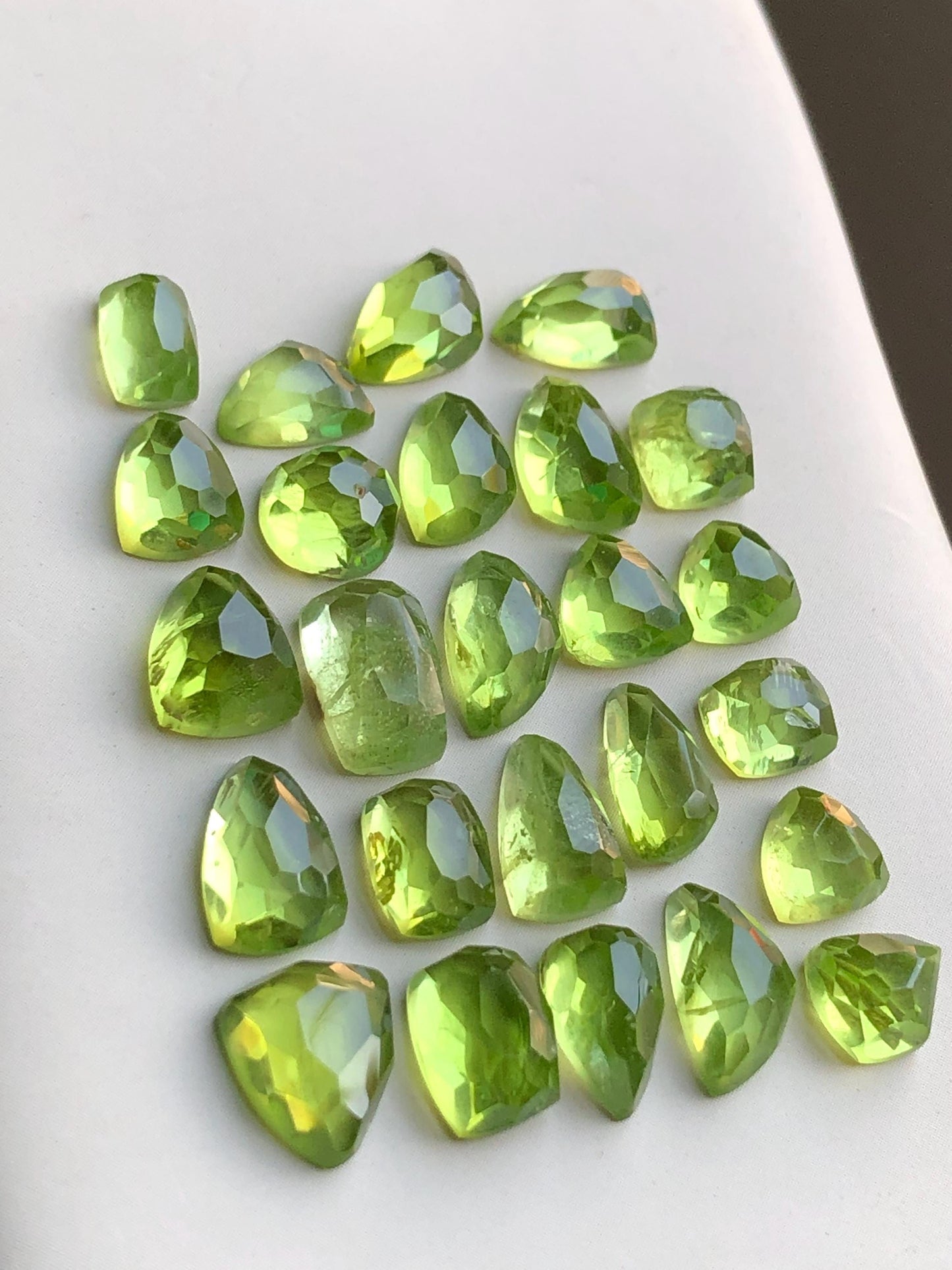 45 carats Peridot rose cuts lot