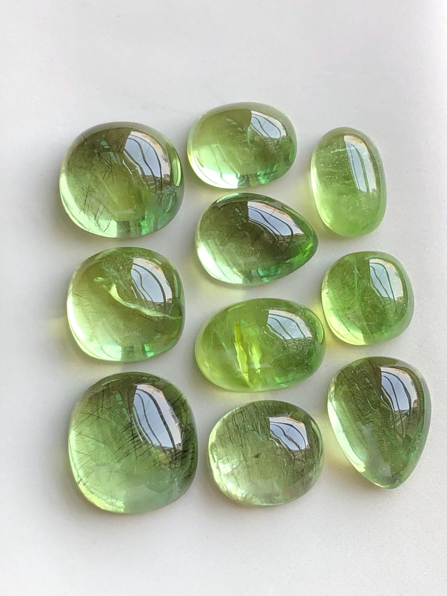 98 carats Peridot cabochons lot origin Pakistan