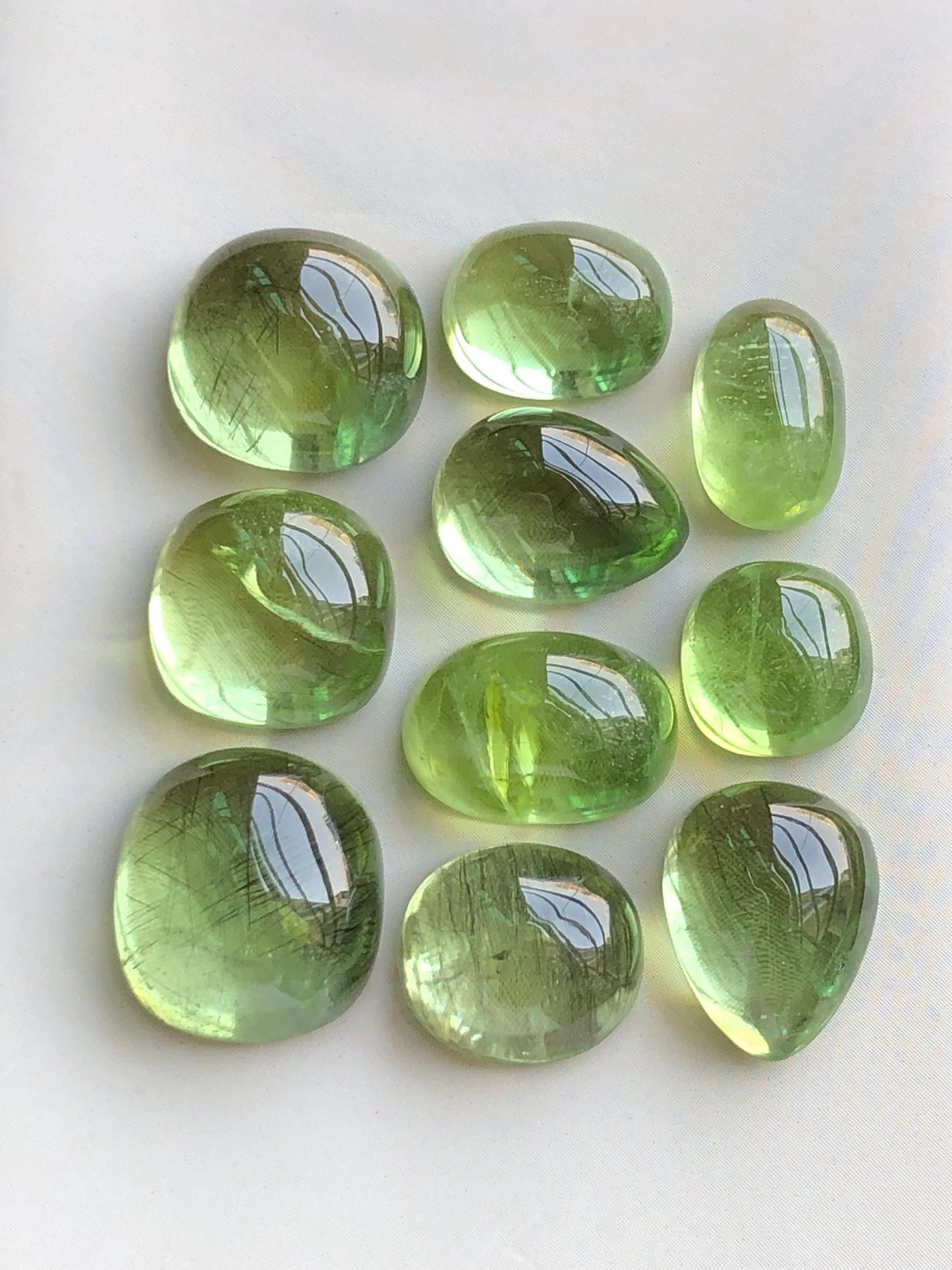 98 carats Peridot cabochons lot origin Pakistan