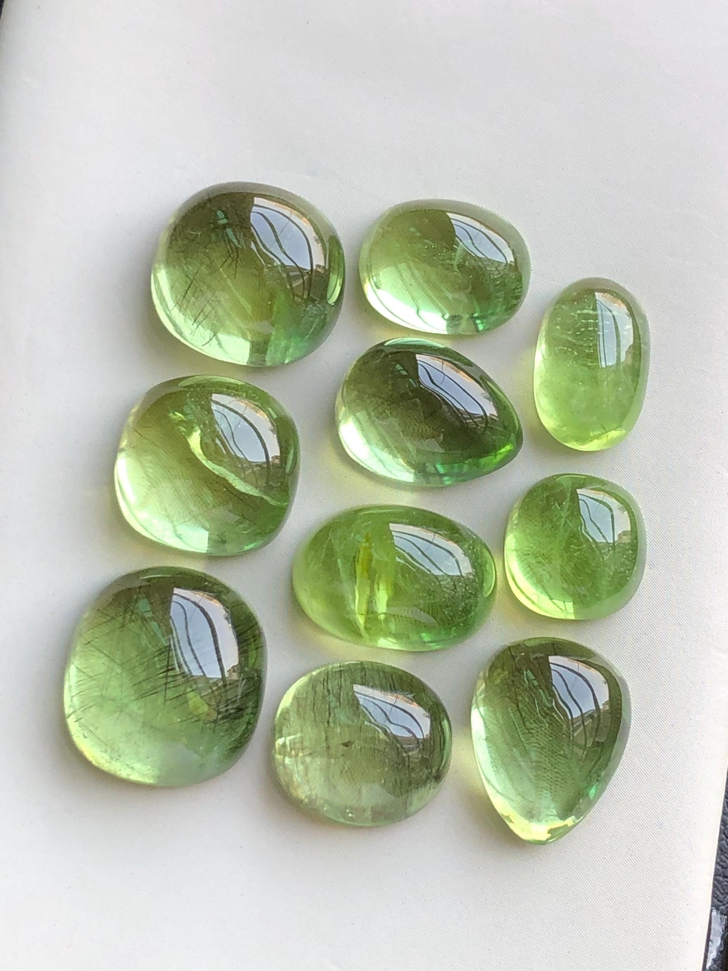 98 carats Peridot cabochons lot origin Pakistan