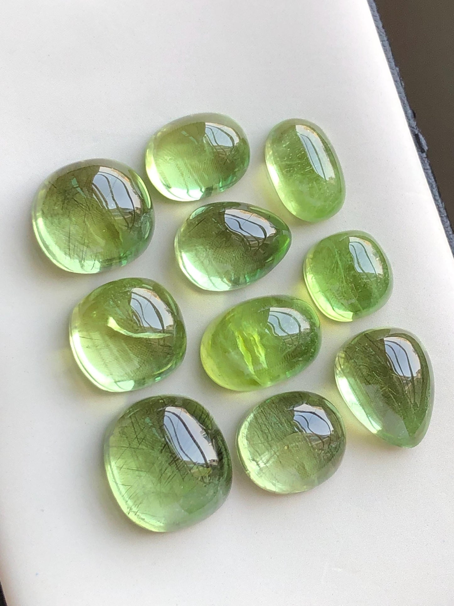 98 carats Peridot cabochons lot origin Pakistan