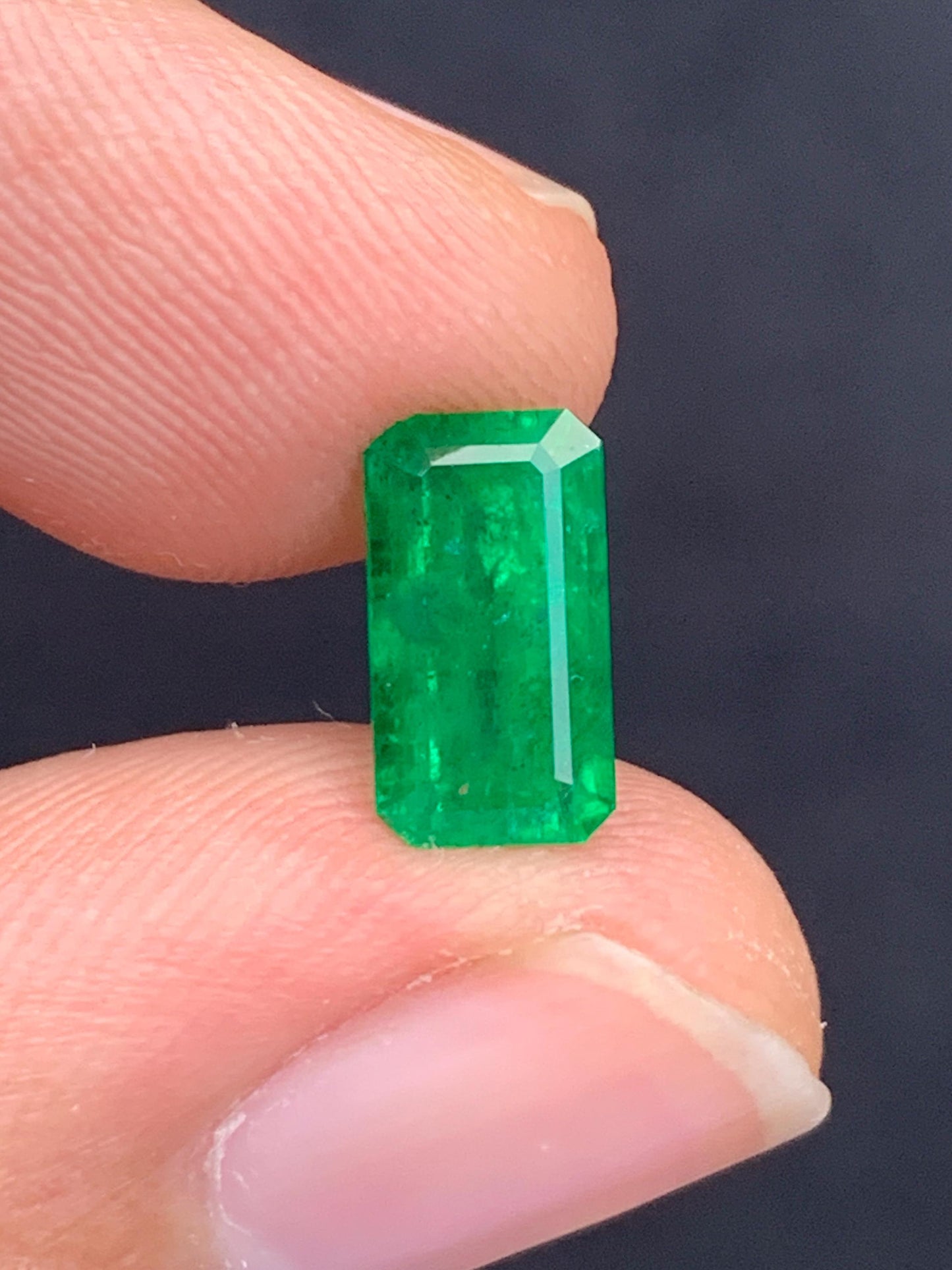 1.90 CTs natural swat emerald