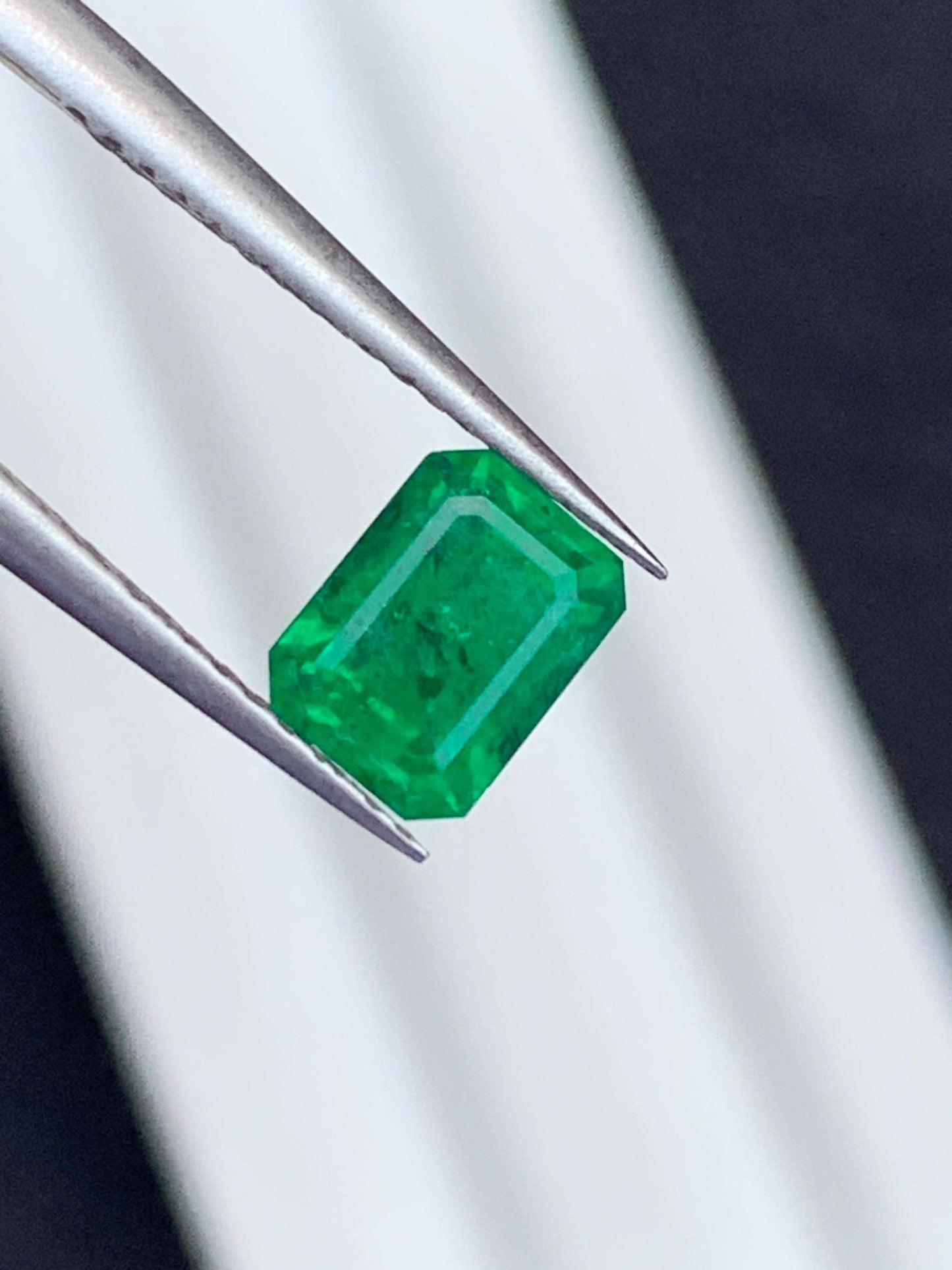 1.16 CTs natural swat emerald