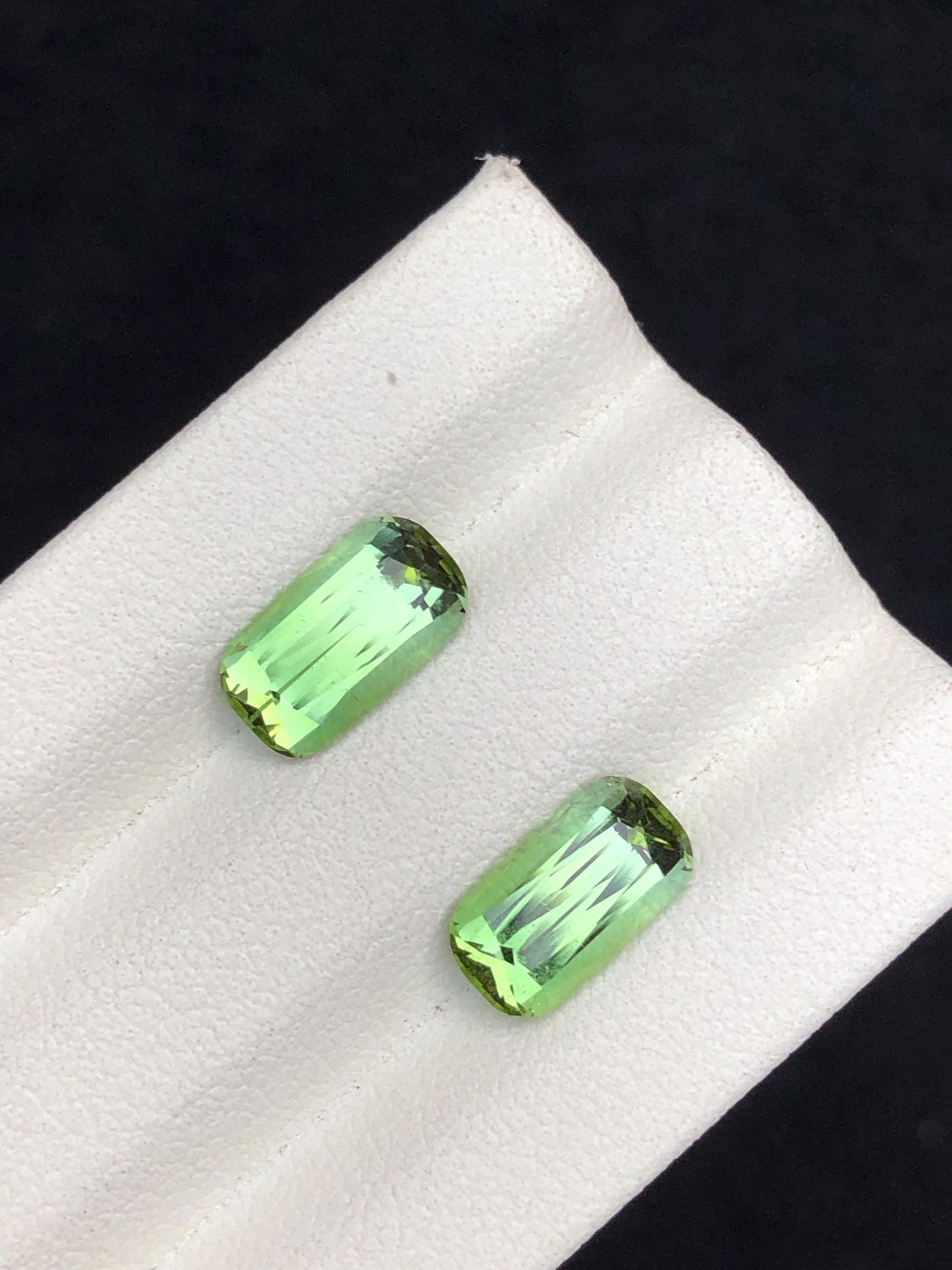 3.65 CTs green tourmaline pair faceted natural