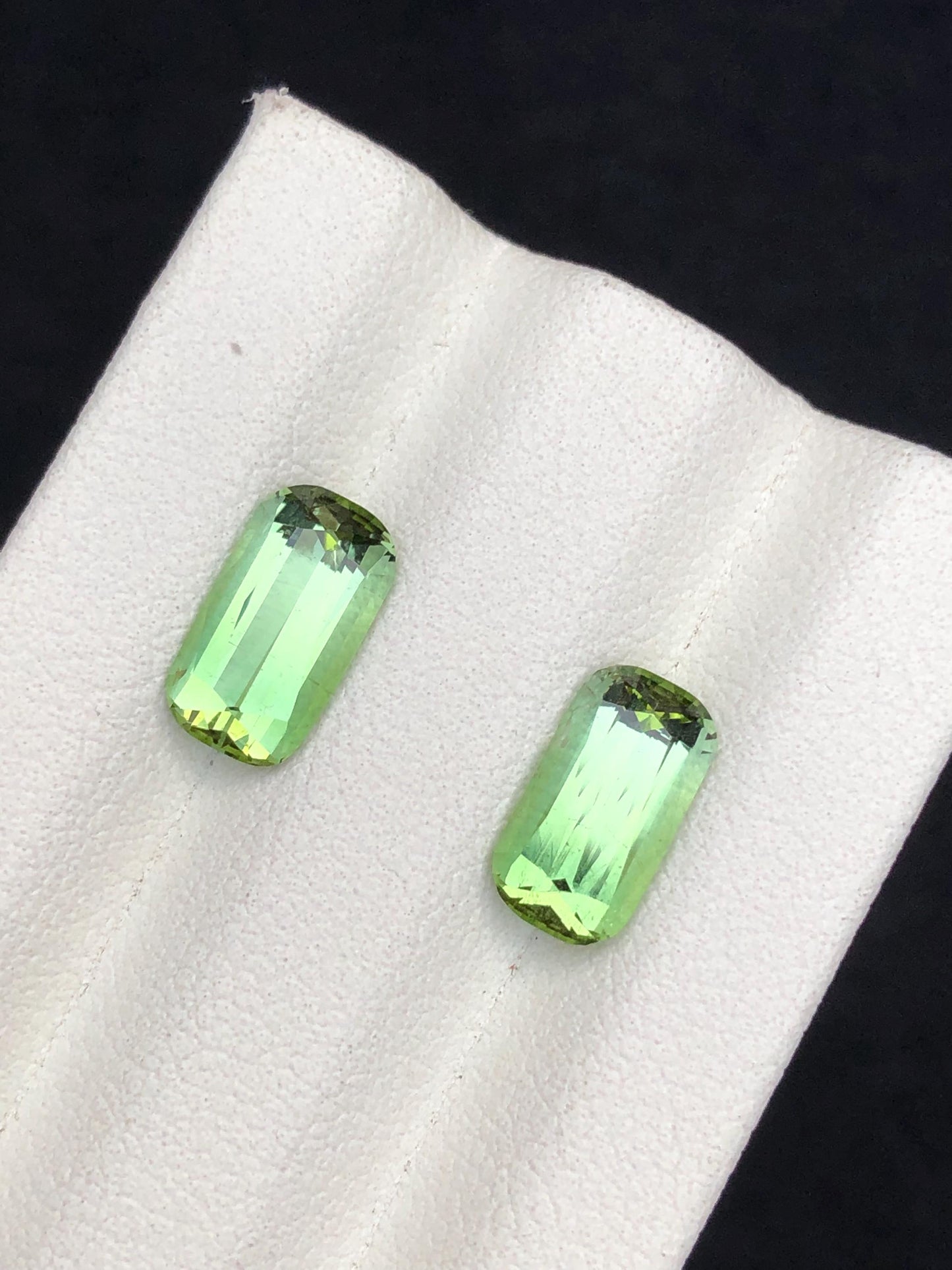 3.65 CTs green tourmaline pair faceted natural