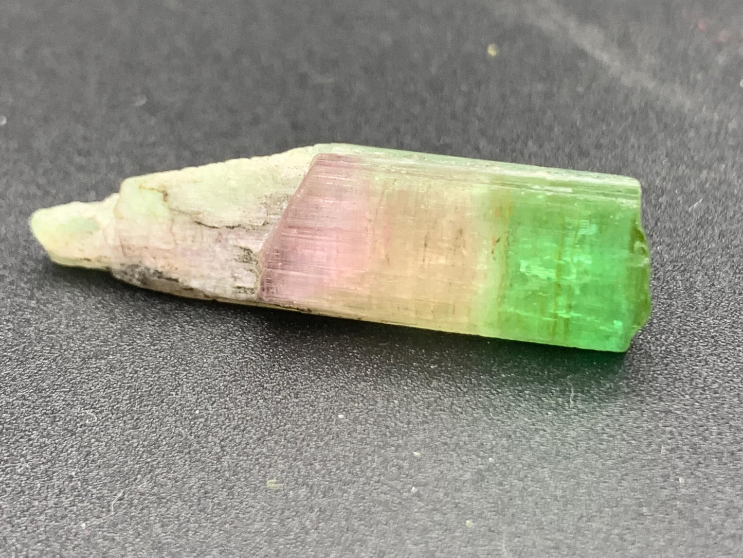 50 CTs bi colour tourmaline crystal not terminated