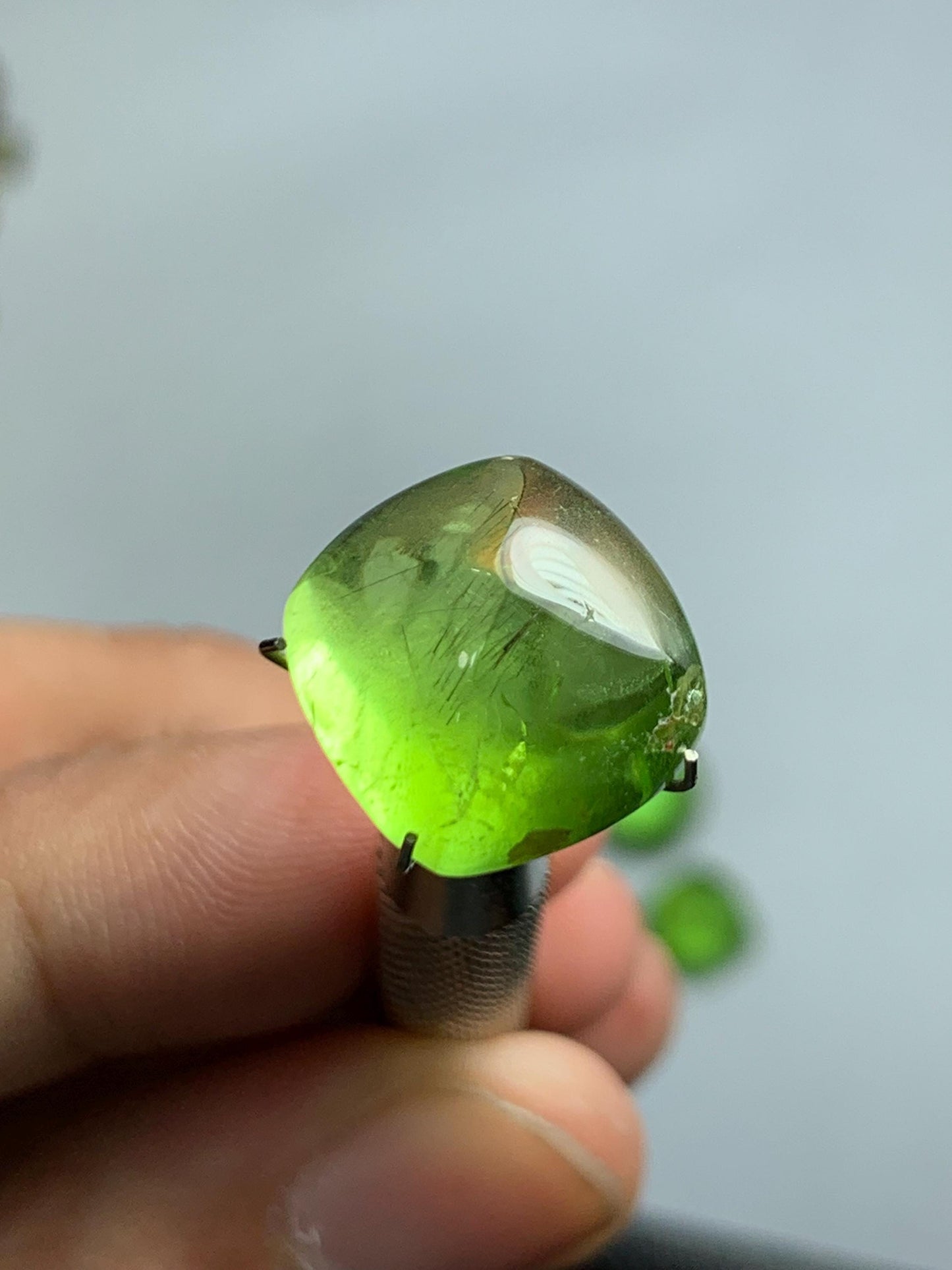 9.20 CTs peridot cabochon sugar loaf shape