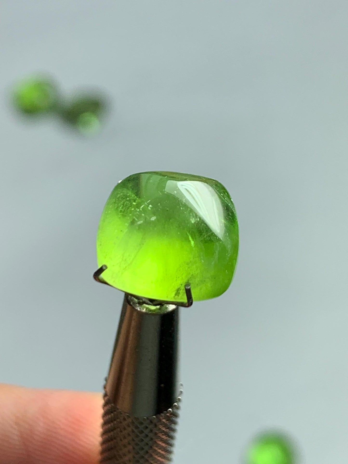 9.20 CTs peridot cabochon sugar loaf shape