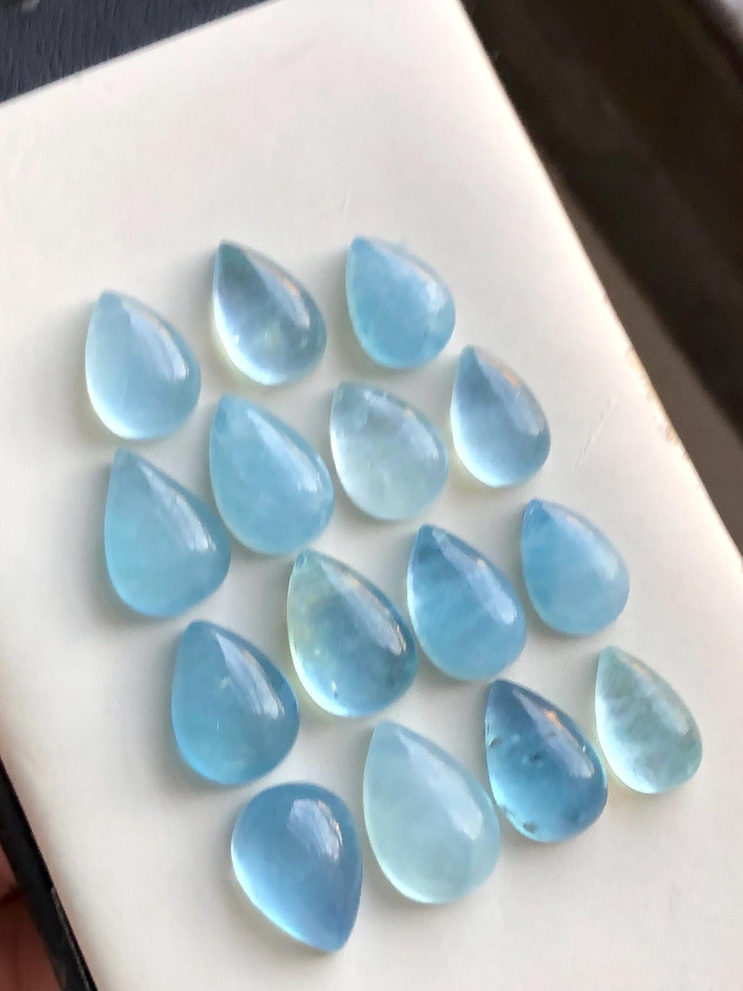 64.40 carats Heated aquamarine cabochons lot