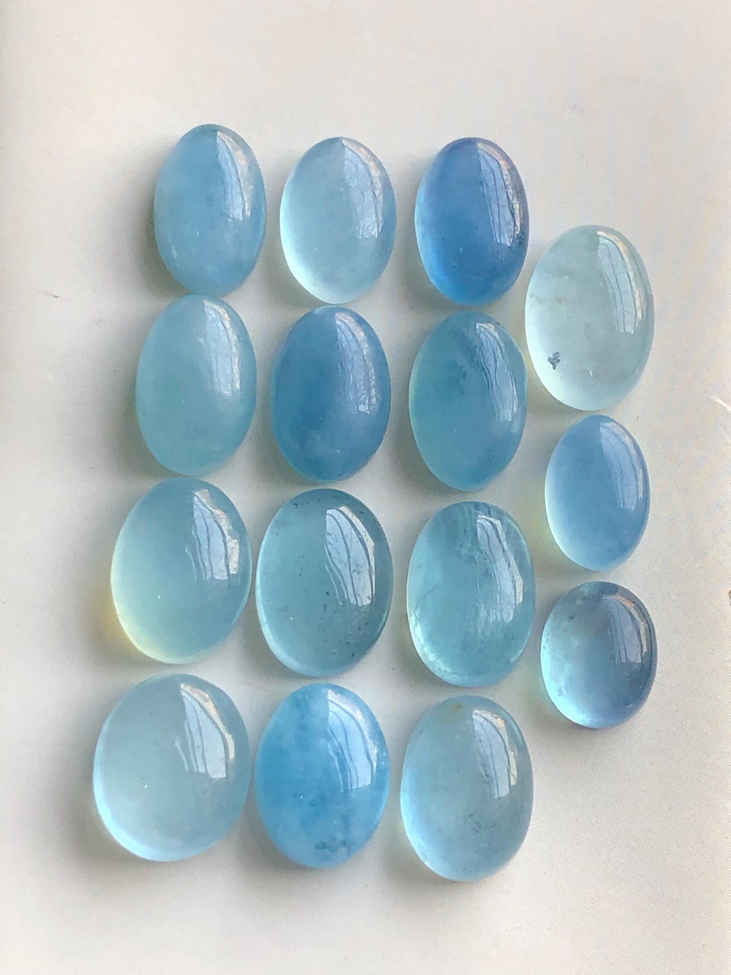 79.70 carats Heated aquamarine cabochons lot