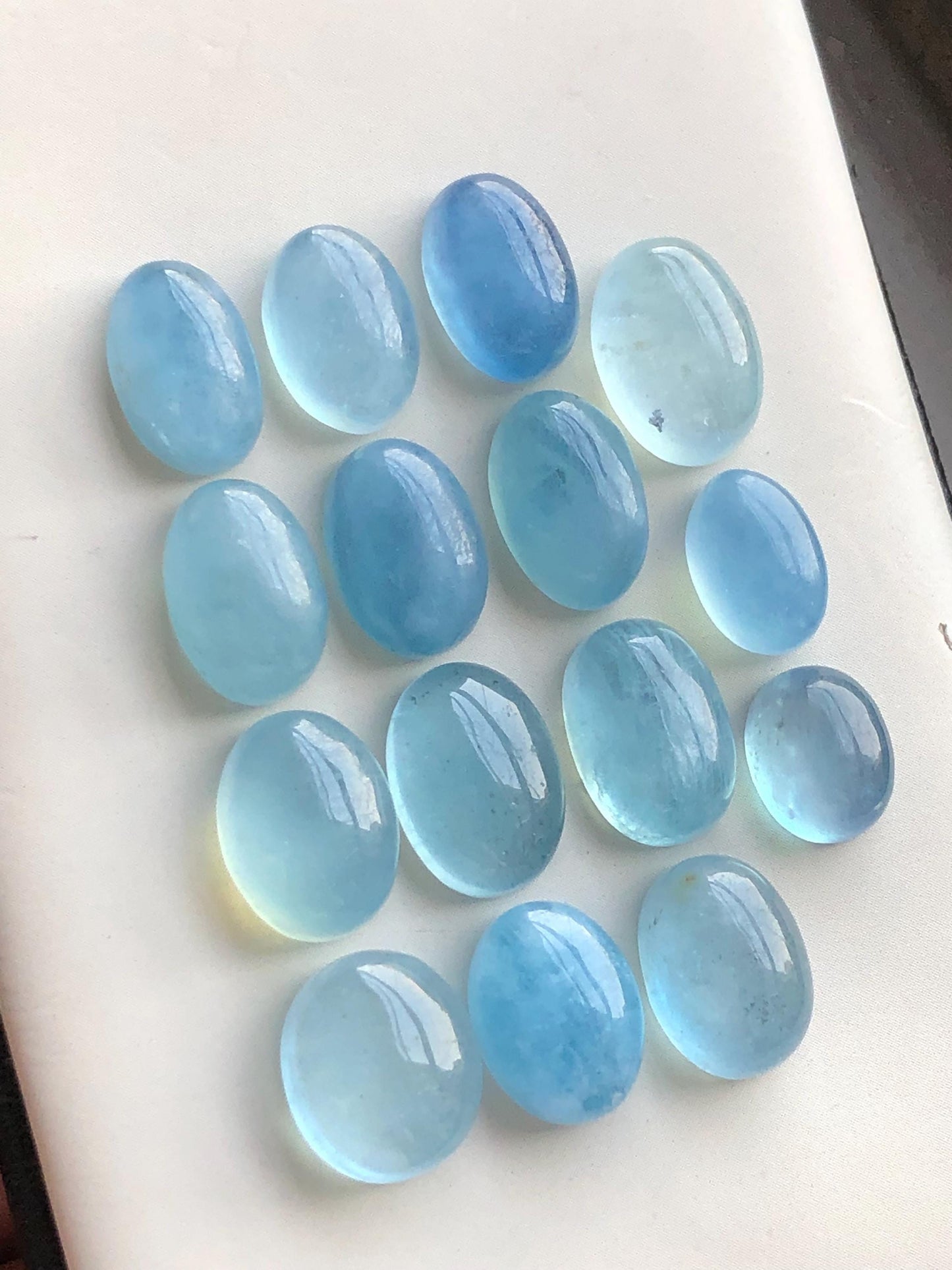 79.70 carats Heated aquamarine cabochons lot