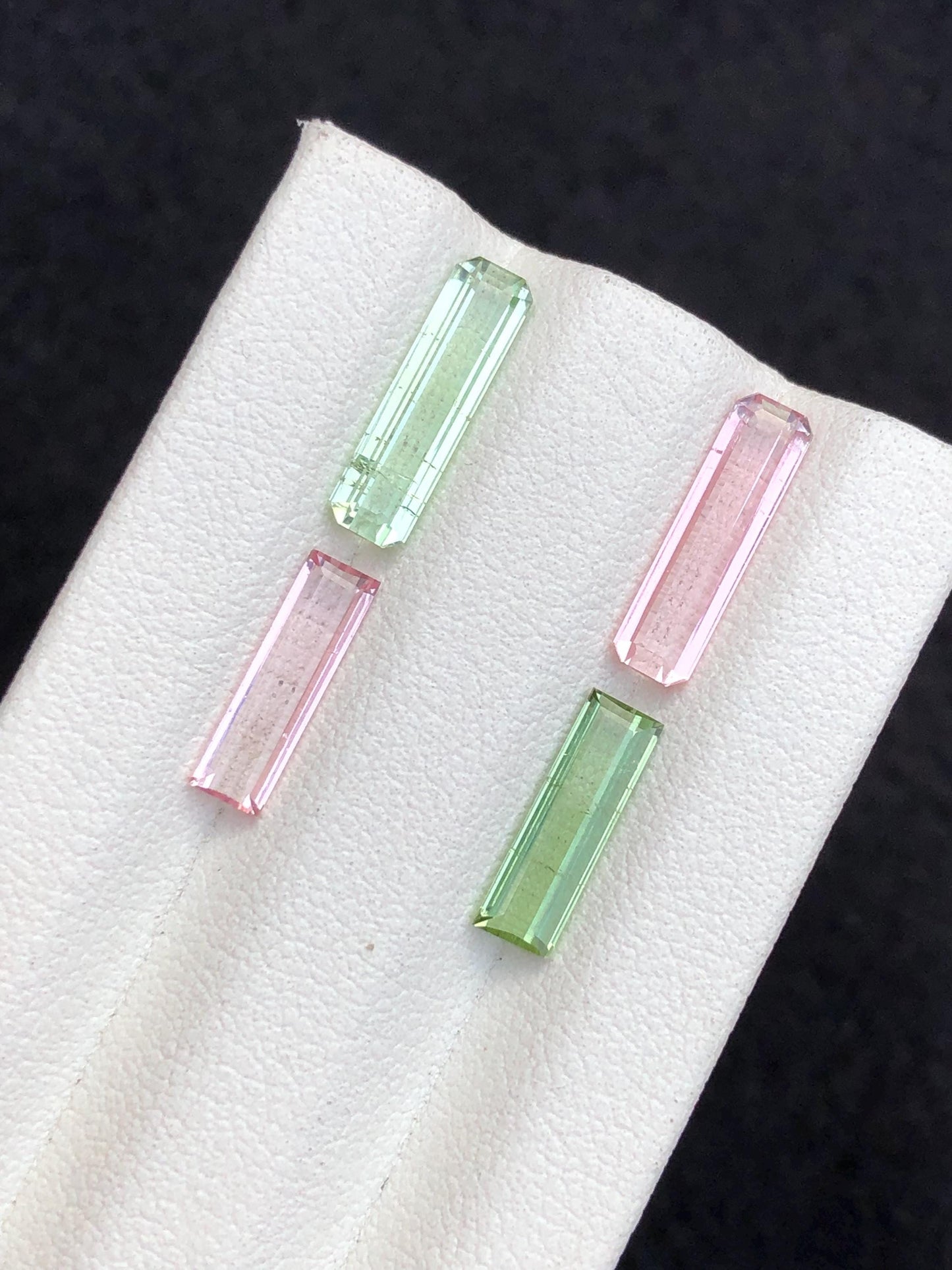 4.30 carats Tourmaline pairs