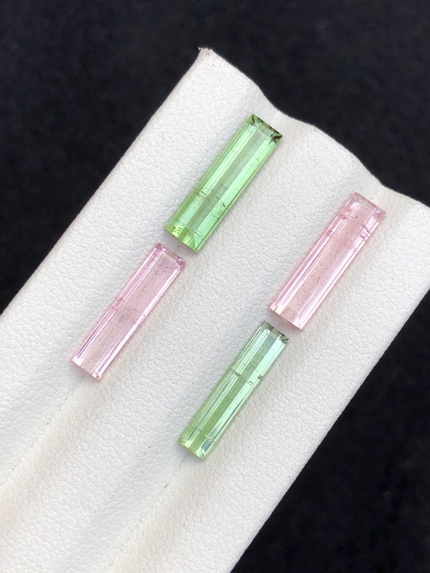 6.30 carats Faceted tourmaline pairs