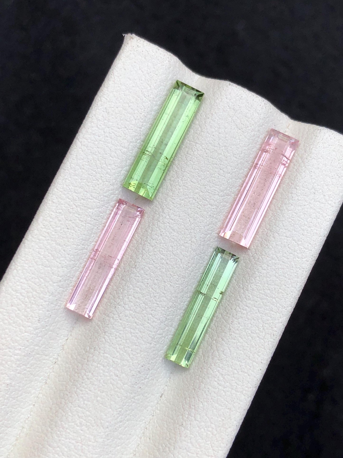 6.30 carats Faceted tourmaline pairs