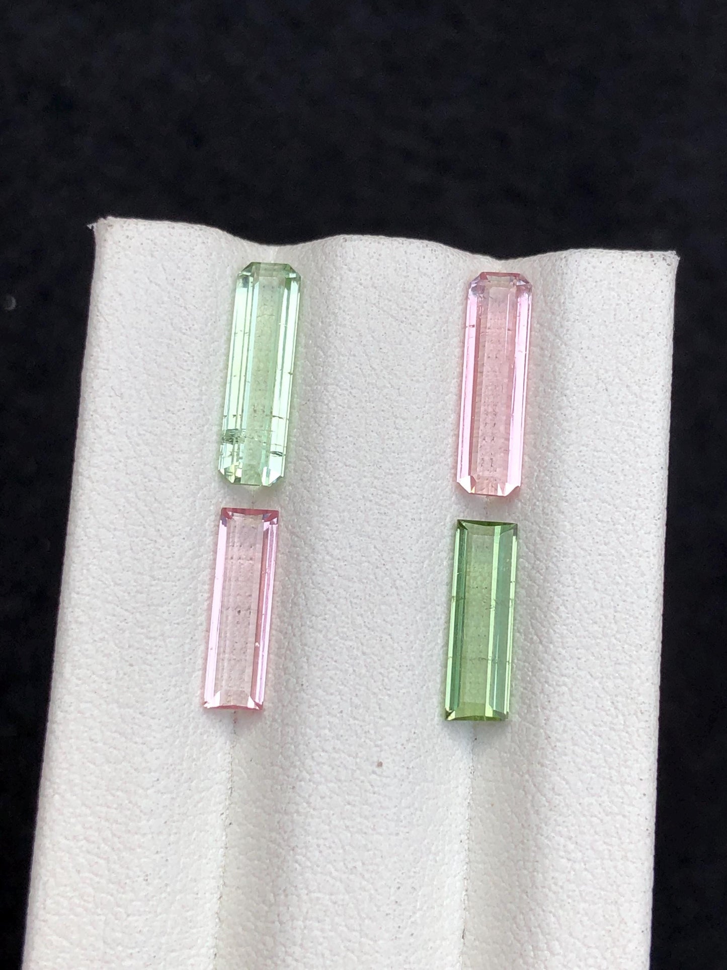 4.30 carats Tourmaline pairs