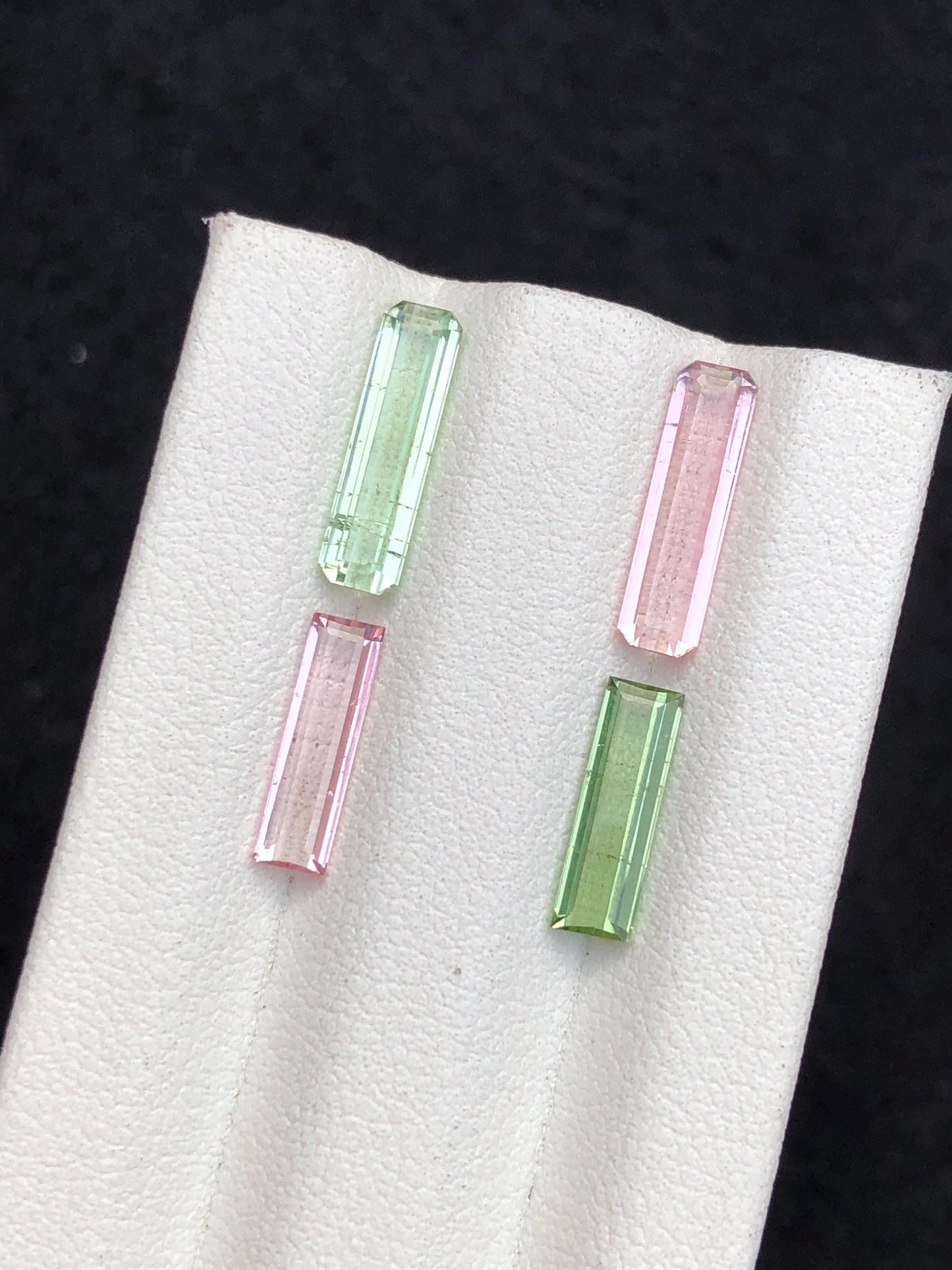 4.30 carats Tourmaline pairs