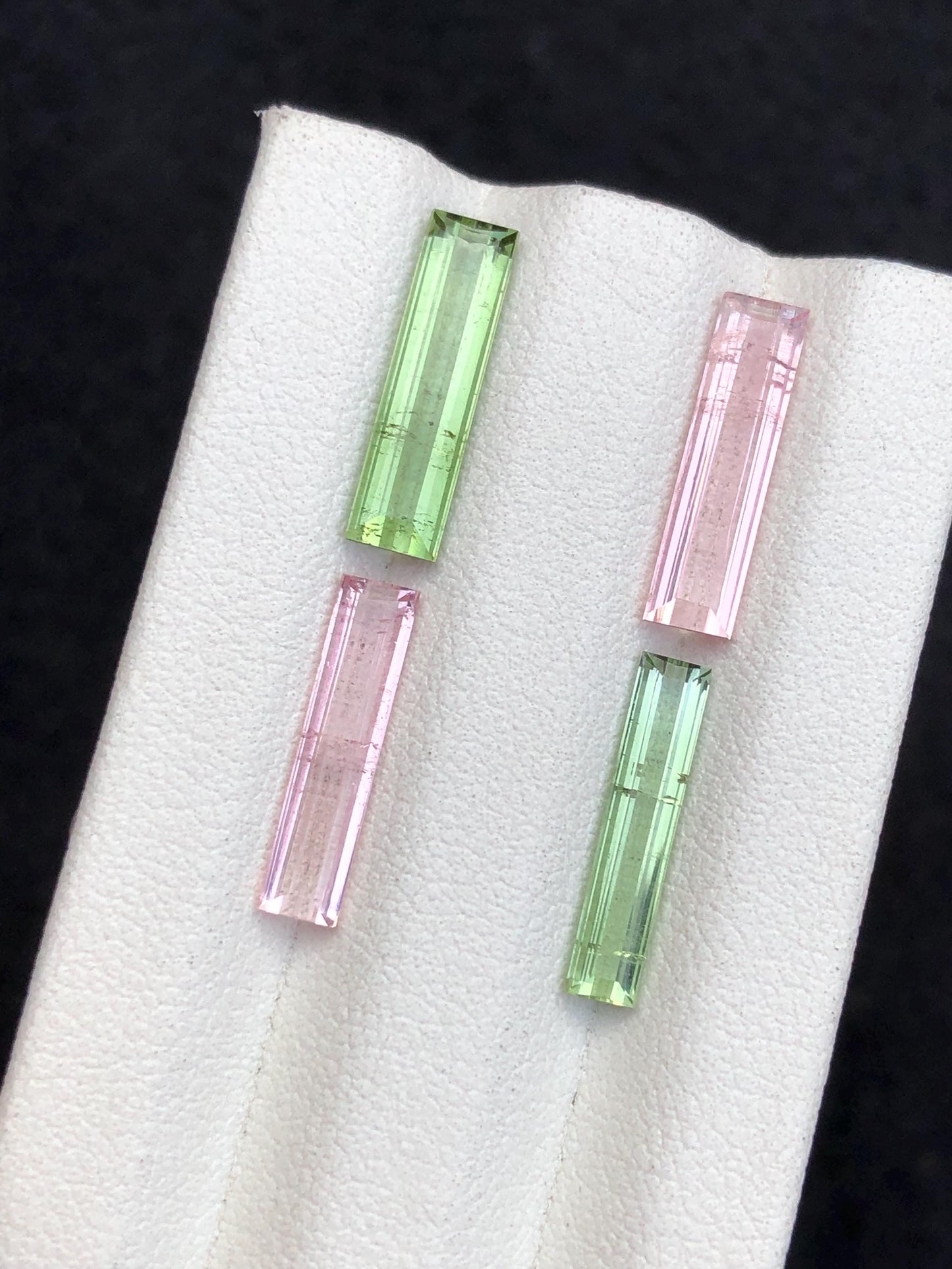 6.30 carats Faceted tourmaline pairs