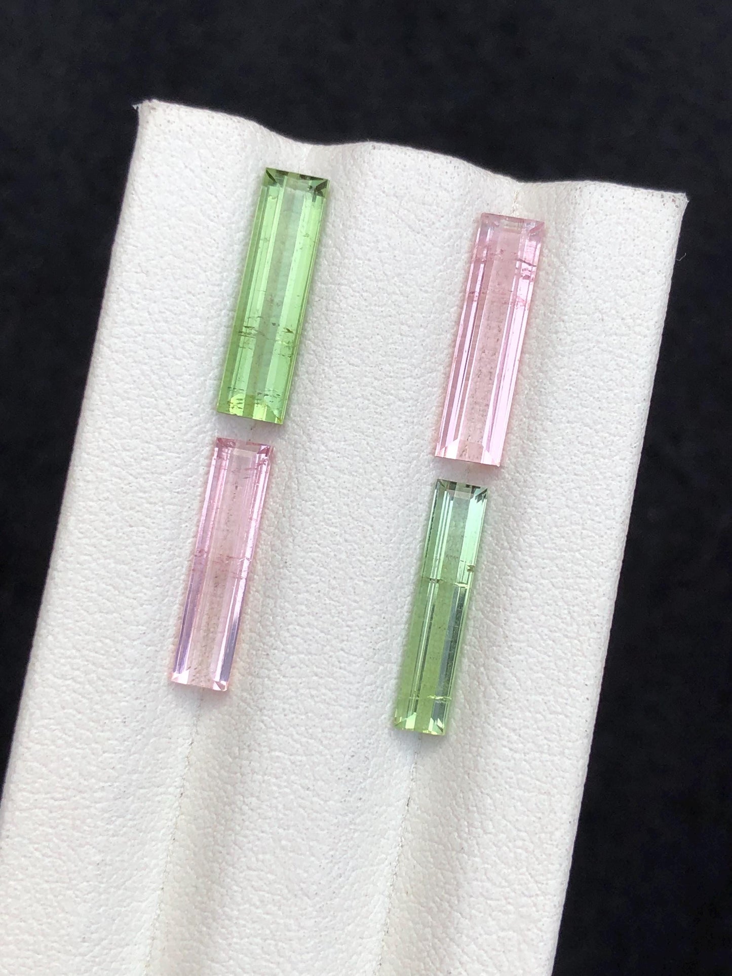 6.30 carats Faceted tourmaline pairs