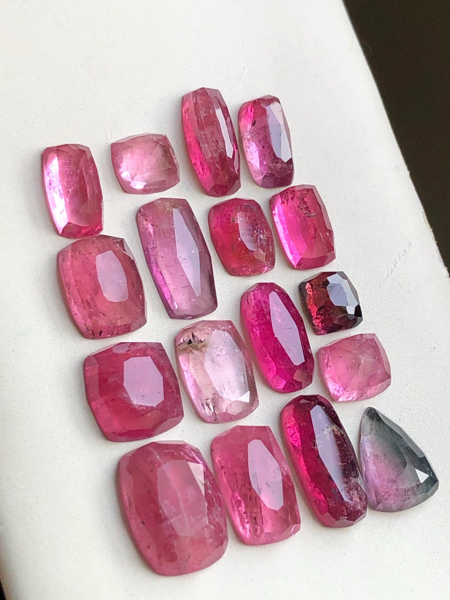 47.50 carats Rubilight tourmaline rose cuts lot natural flat back