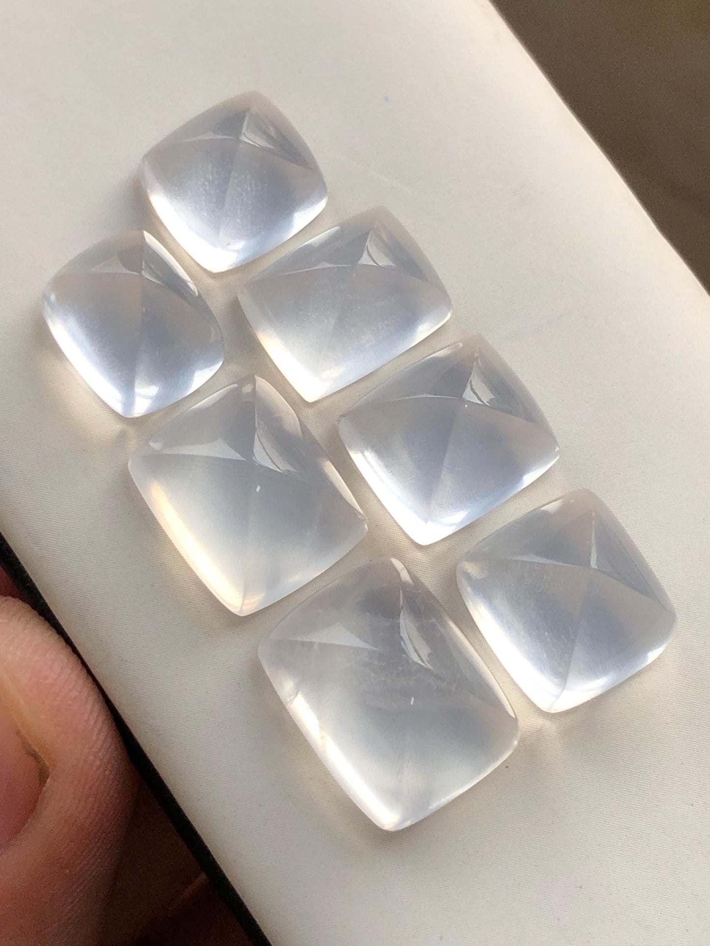 60.60 carats Moonstone cabochons lot