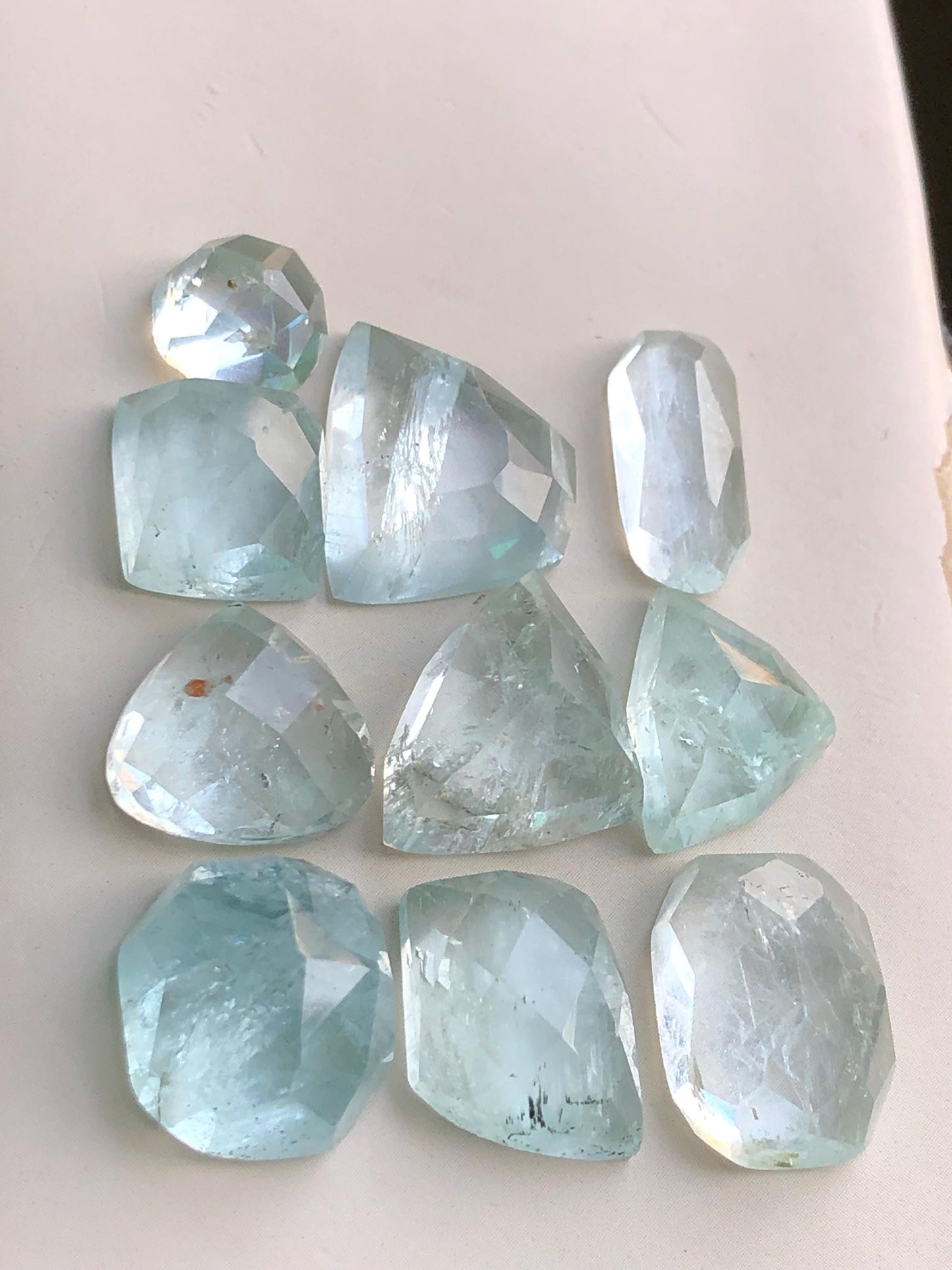 77.20 carats Aquamarine rose cuts lot