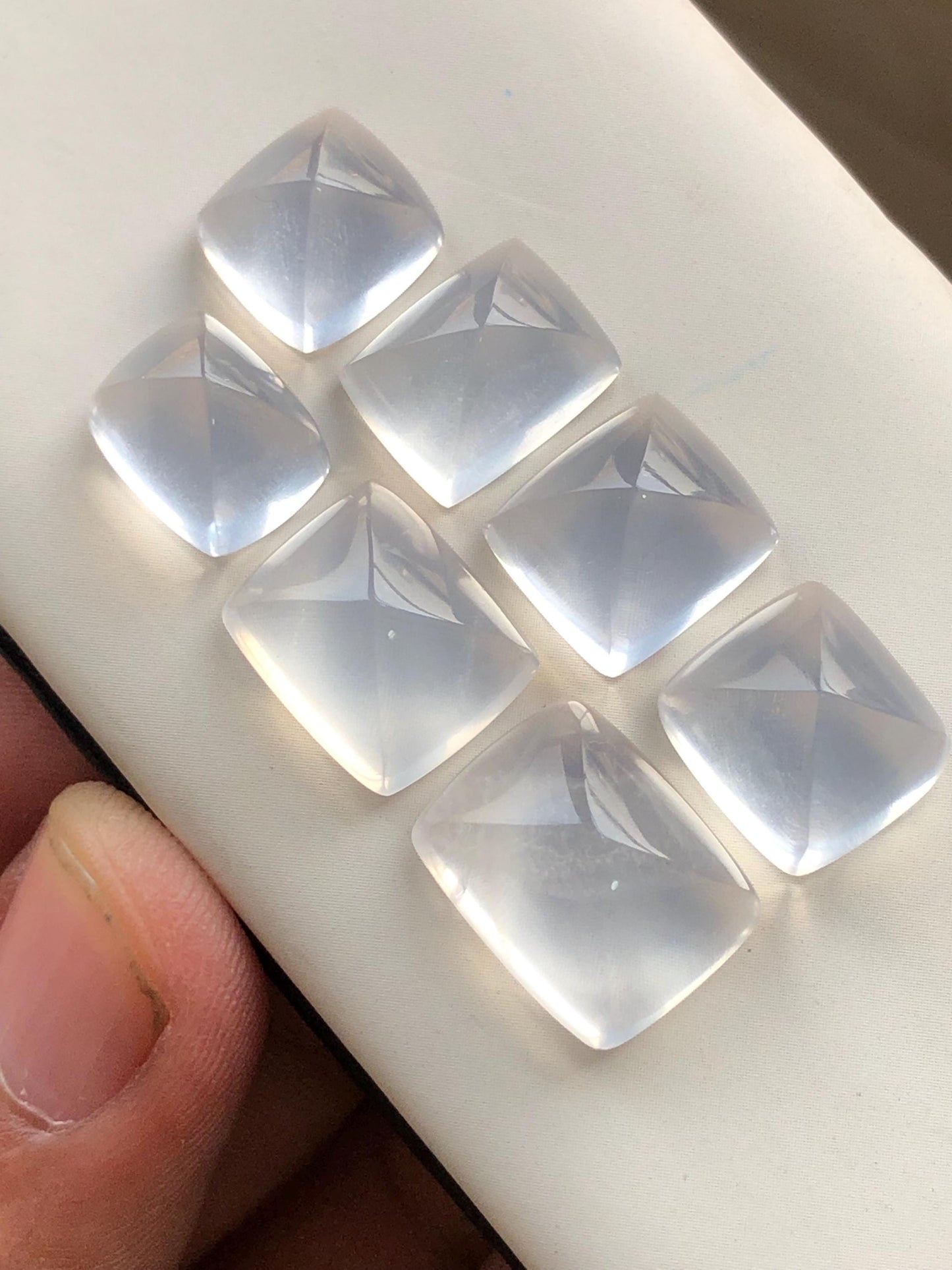 60.60 carats Moonstone cabochons lot