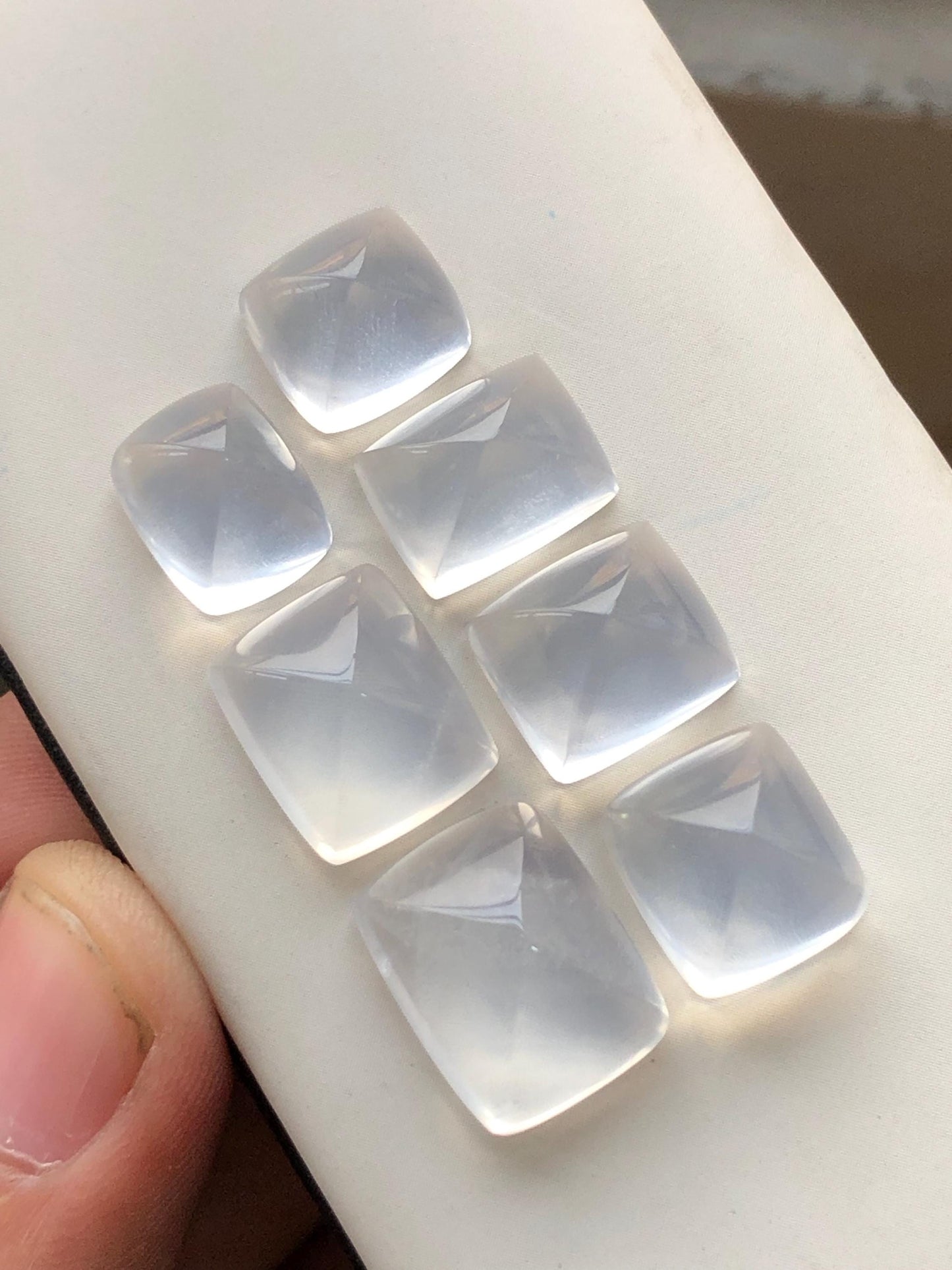 60.60 carats Moonstone cabochons lot