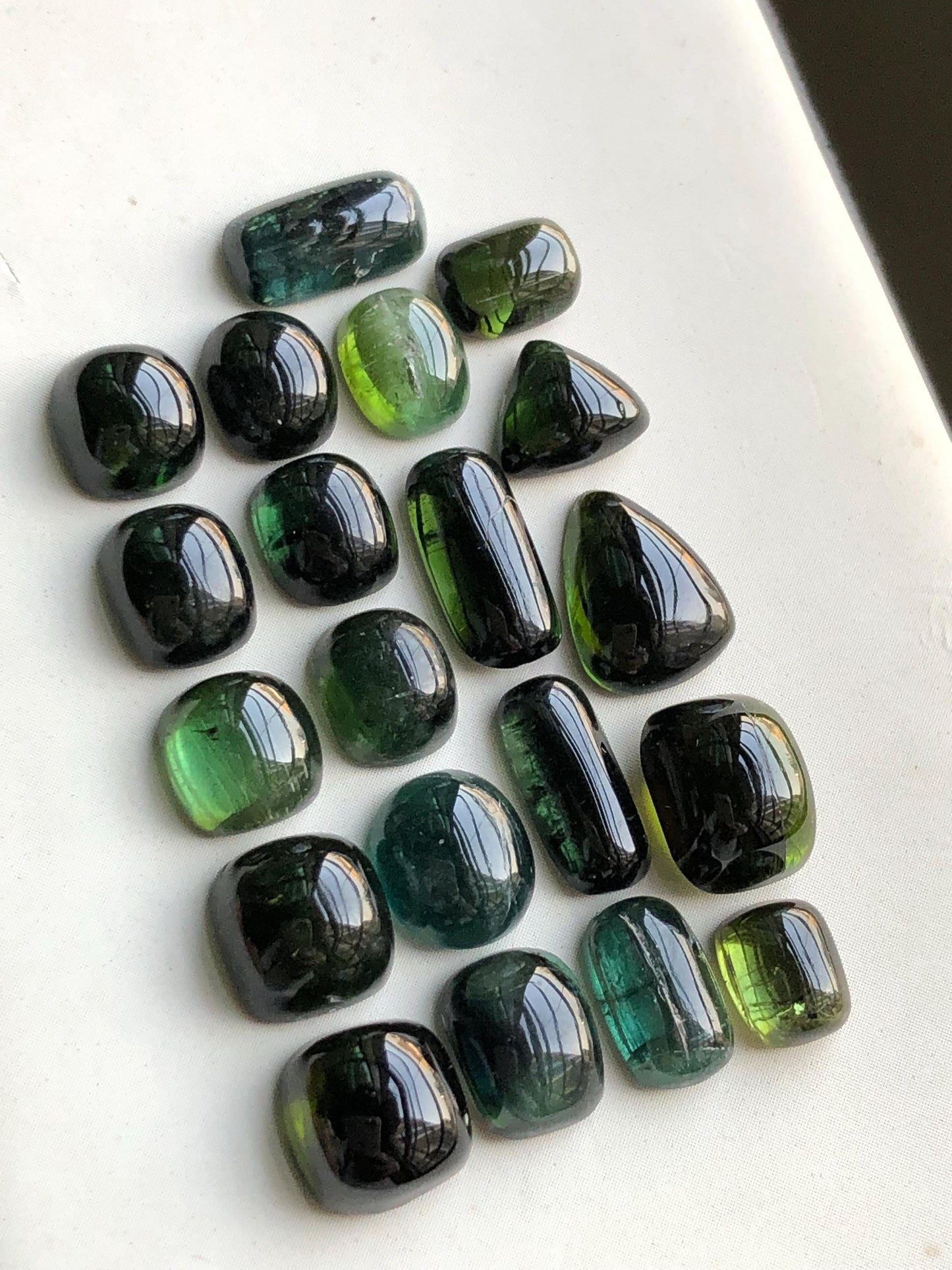 39 carats Dark green tourmaline cabochons lot