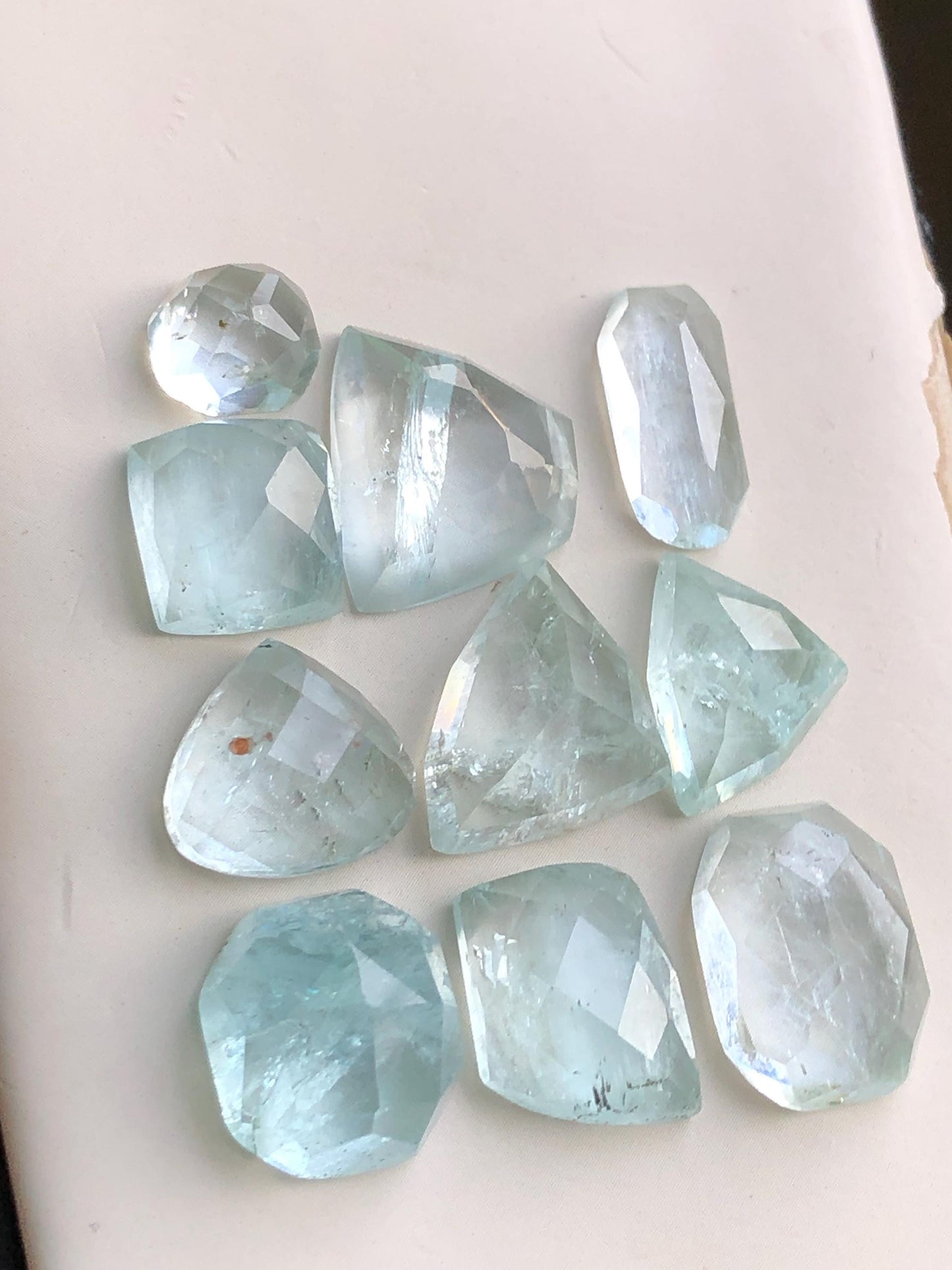 77.20 carats Aquamarine rose cuts lot