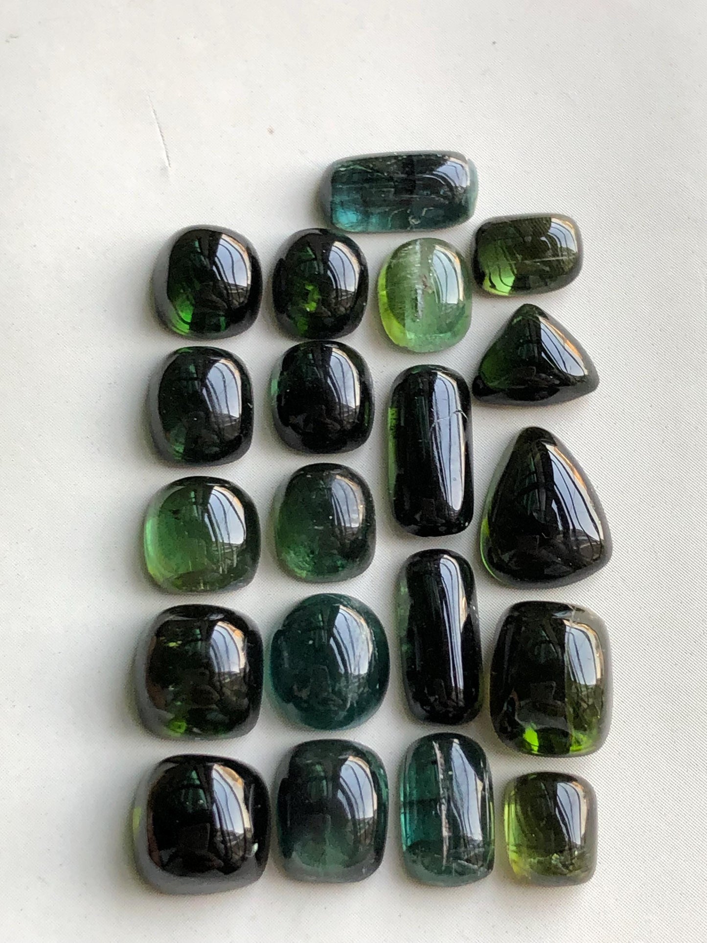 39 carats Dark green tourmaline cabochons lot