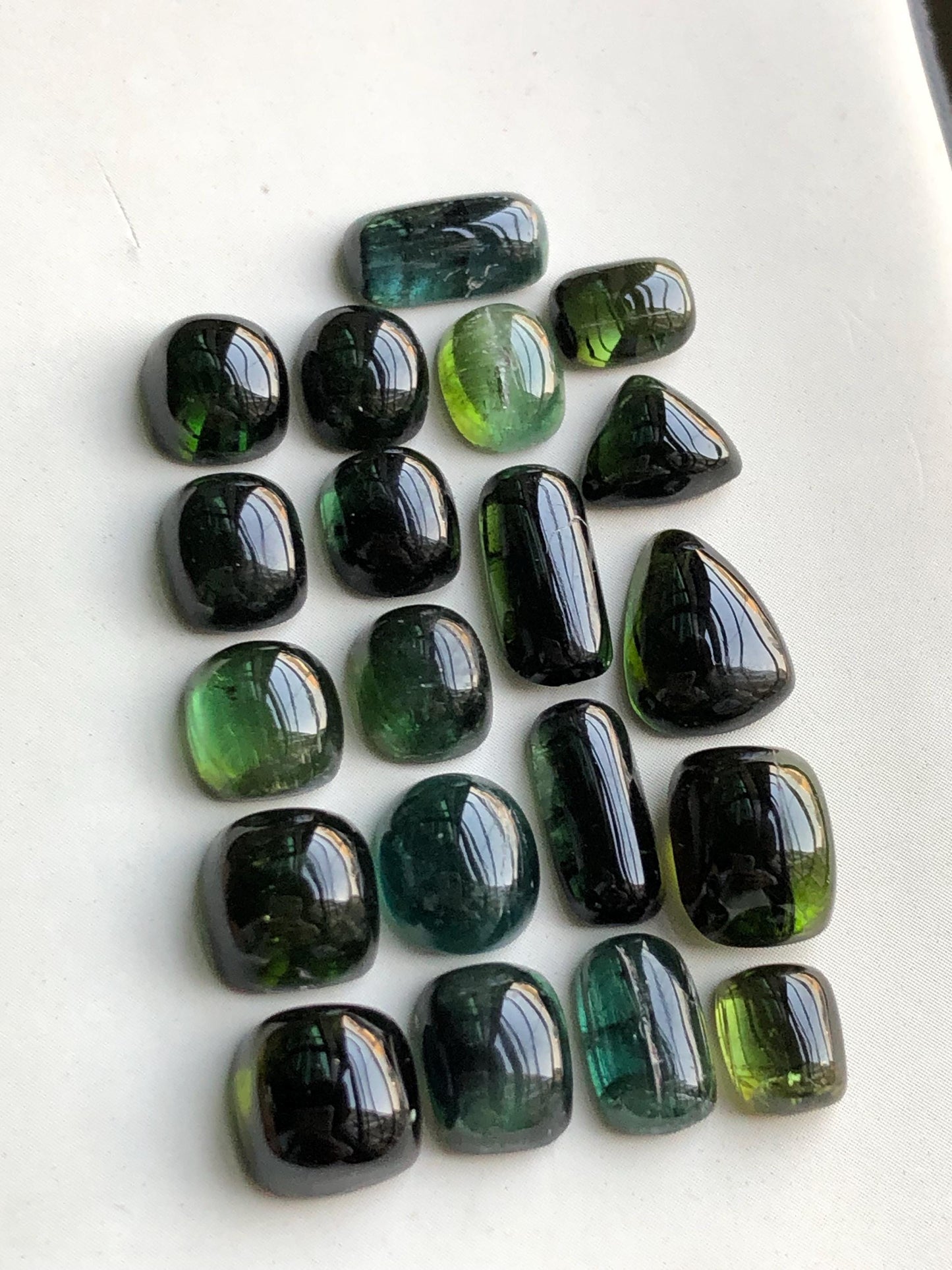 39 carats Dark green tourmaline cabochons lot