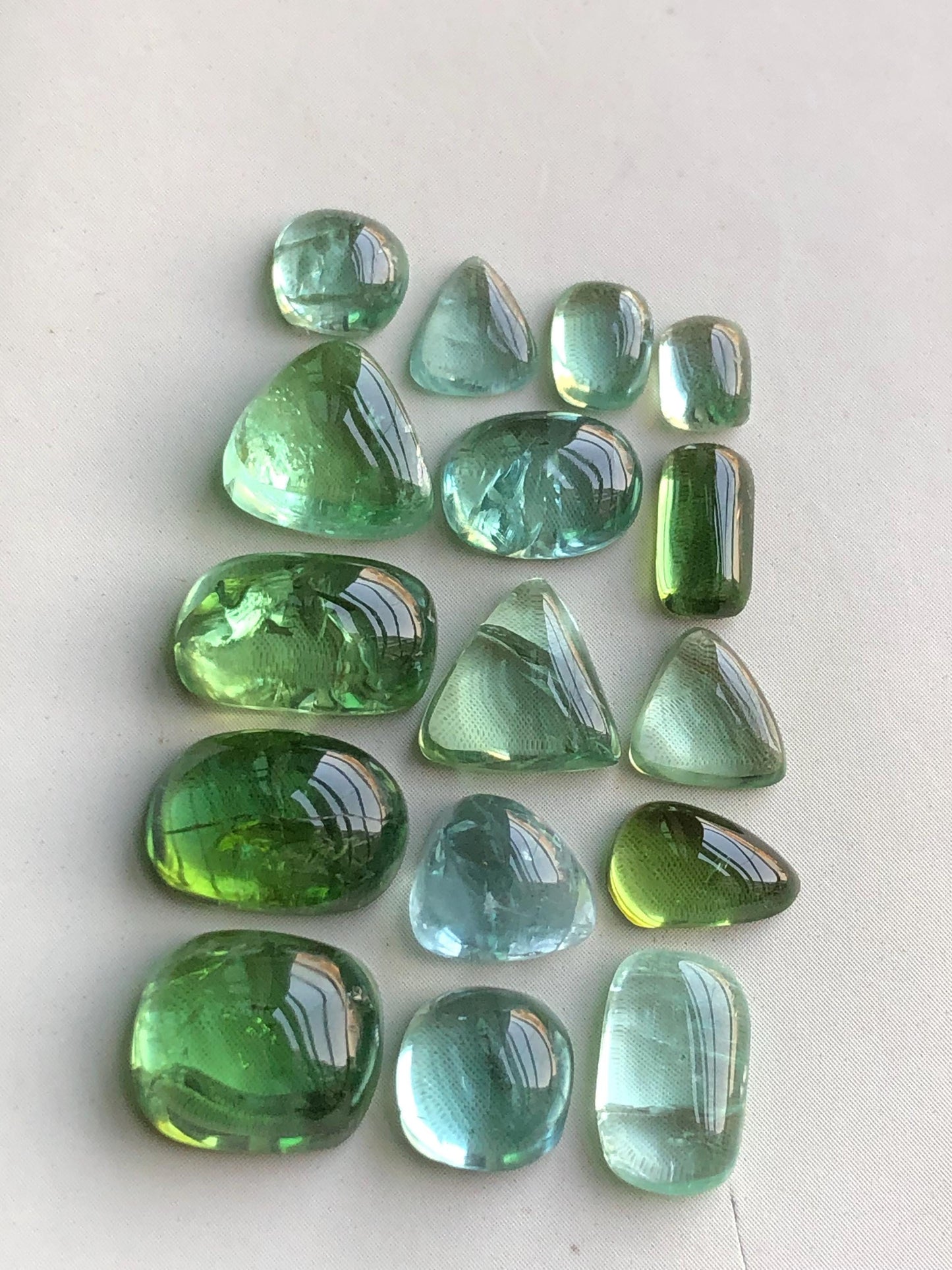 33.40 carats Mint green tourmaline cabochons lot