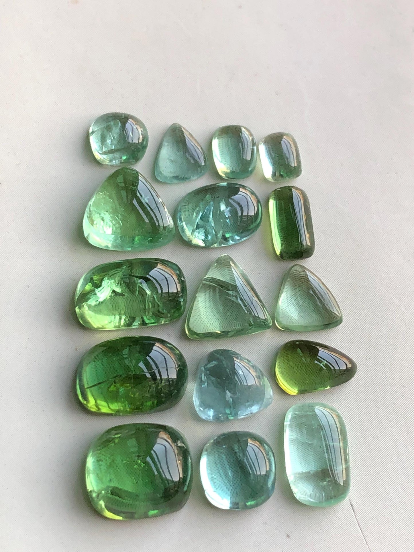 33.40 carats Mint green tourmaline cabochons lot