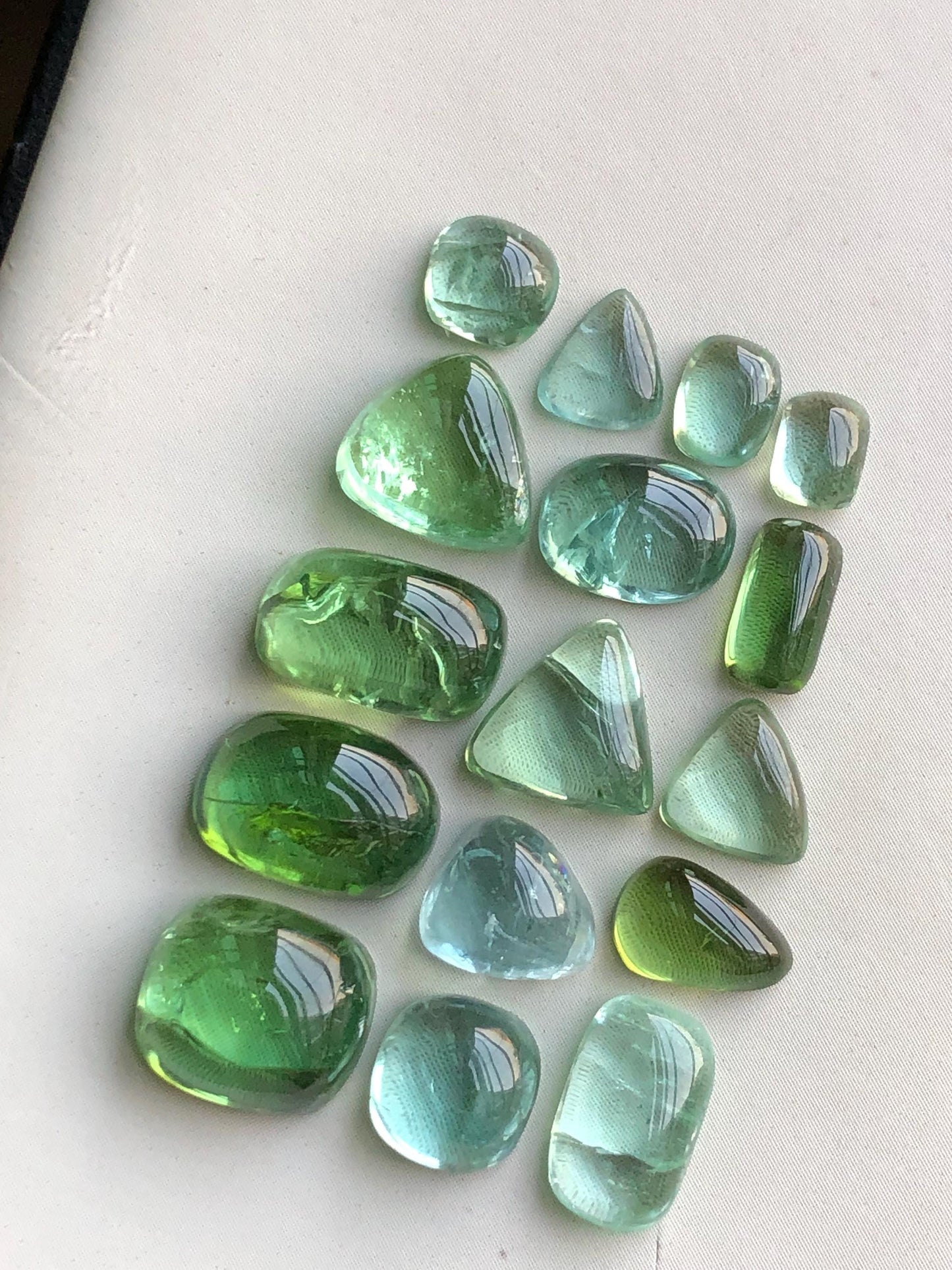 33.40 carats Mint green tourmaline cabochons lot