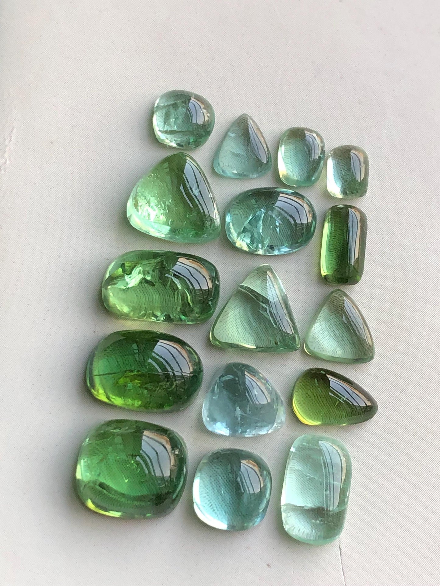 33.40 carats Mint green tourmaline cabochons lot