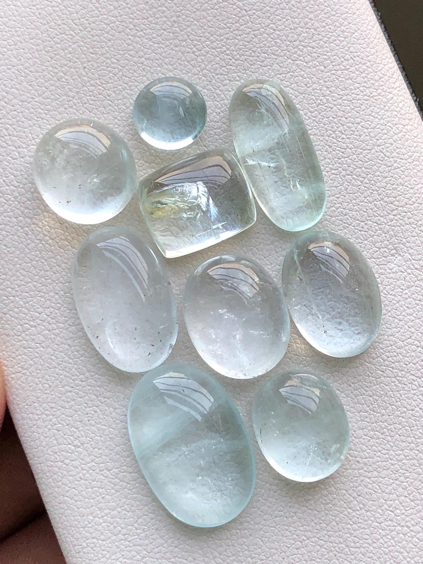 52.20 carats Aquamarine cabochons lot