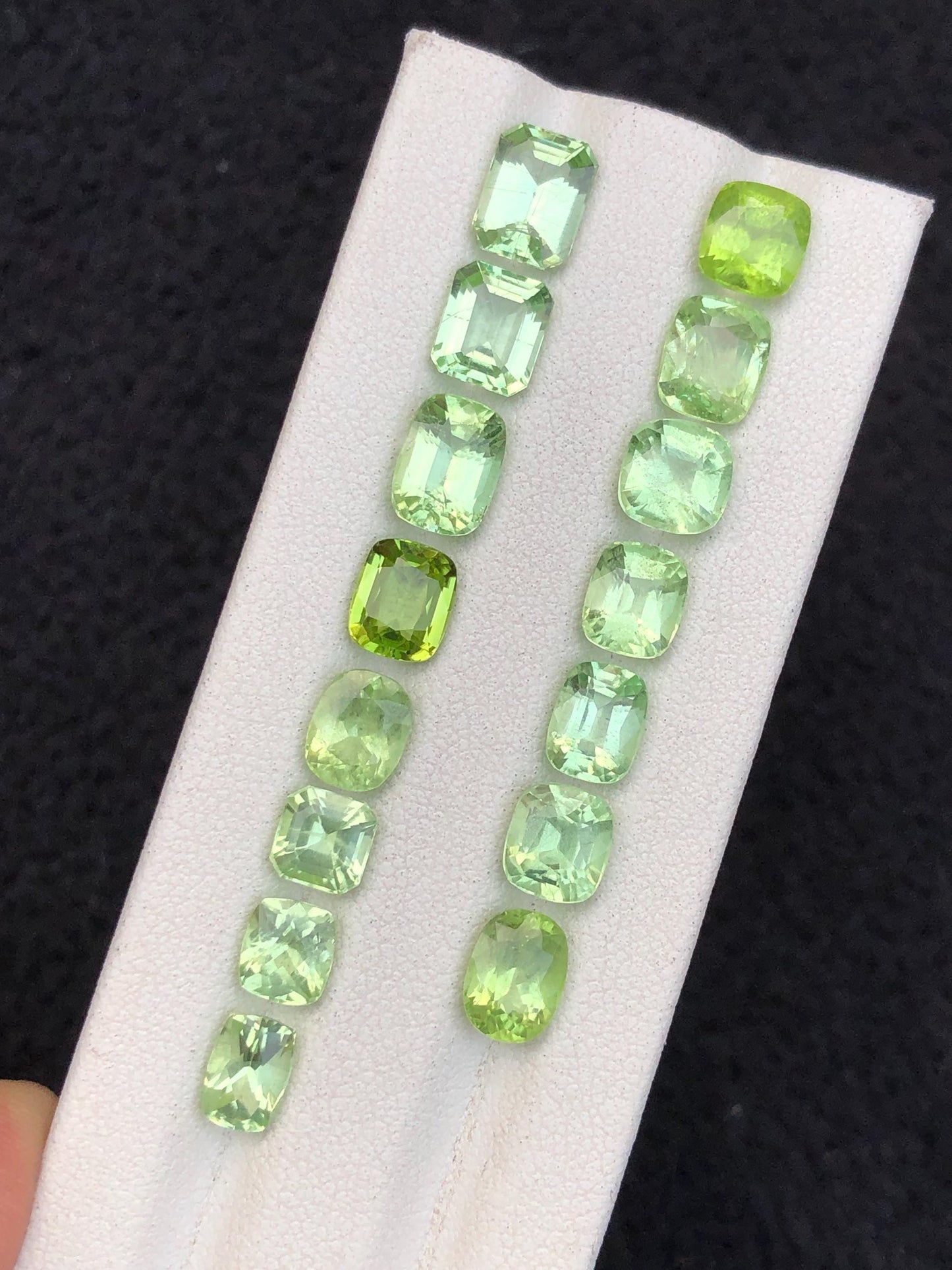 20.55 carats Faceted peridot lot origin Pakistan