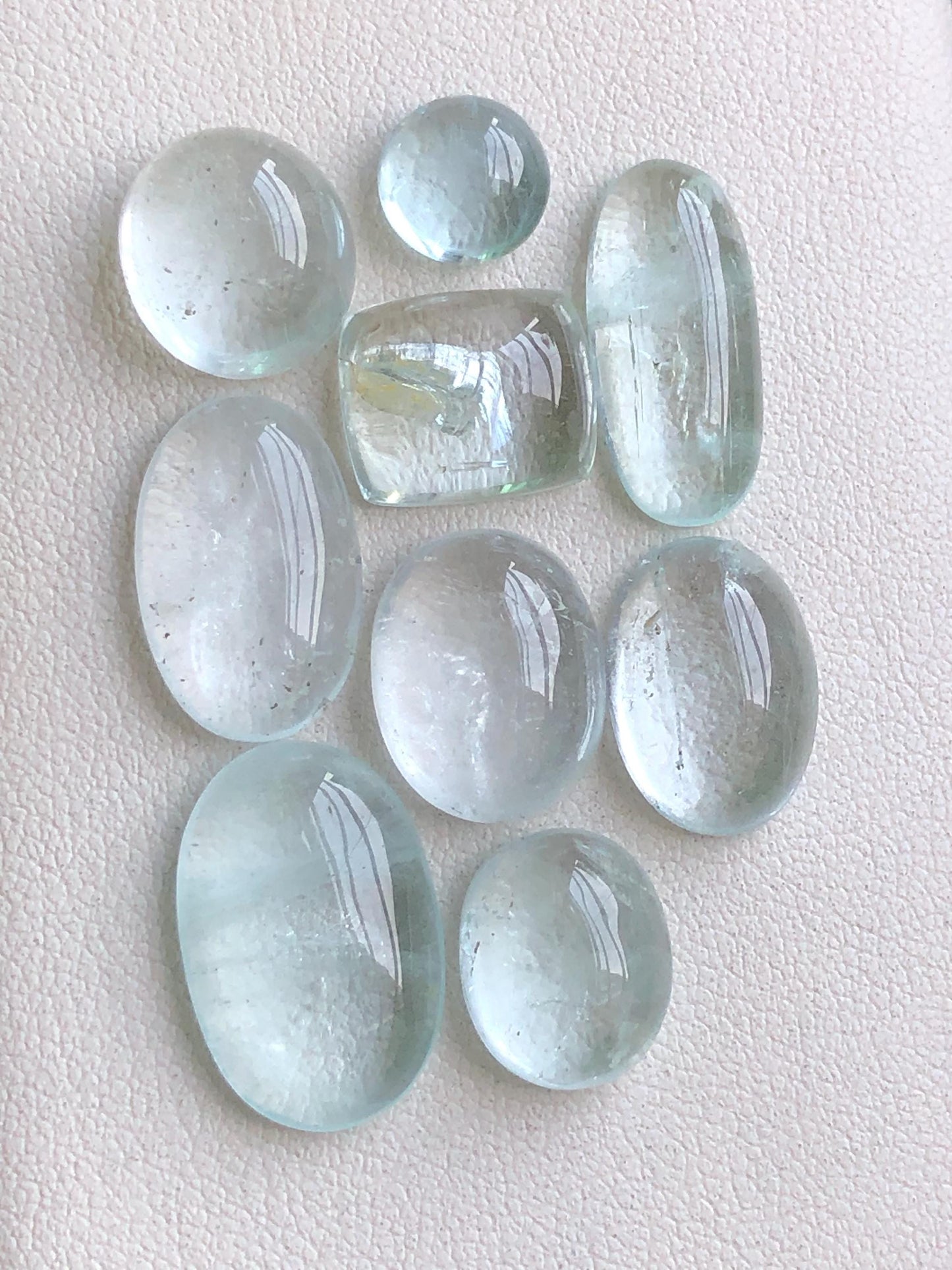 52.20 carats Aquamarine cabochons lot