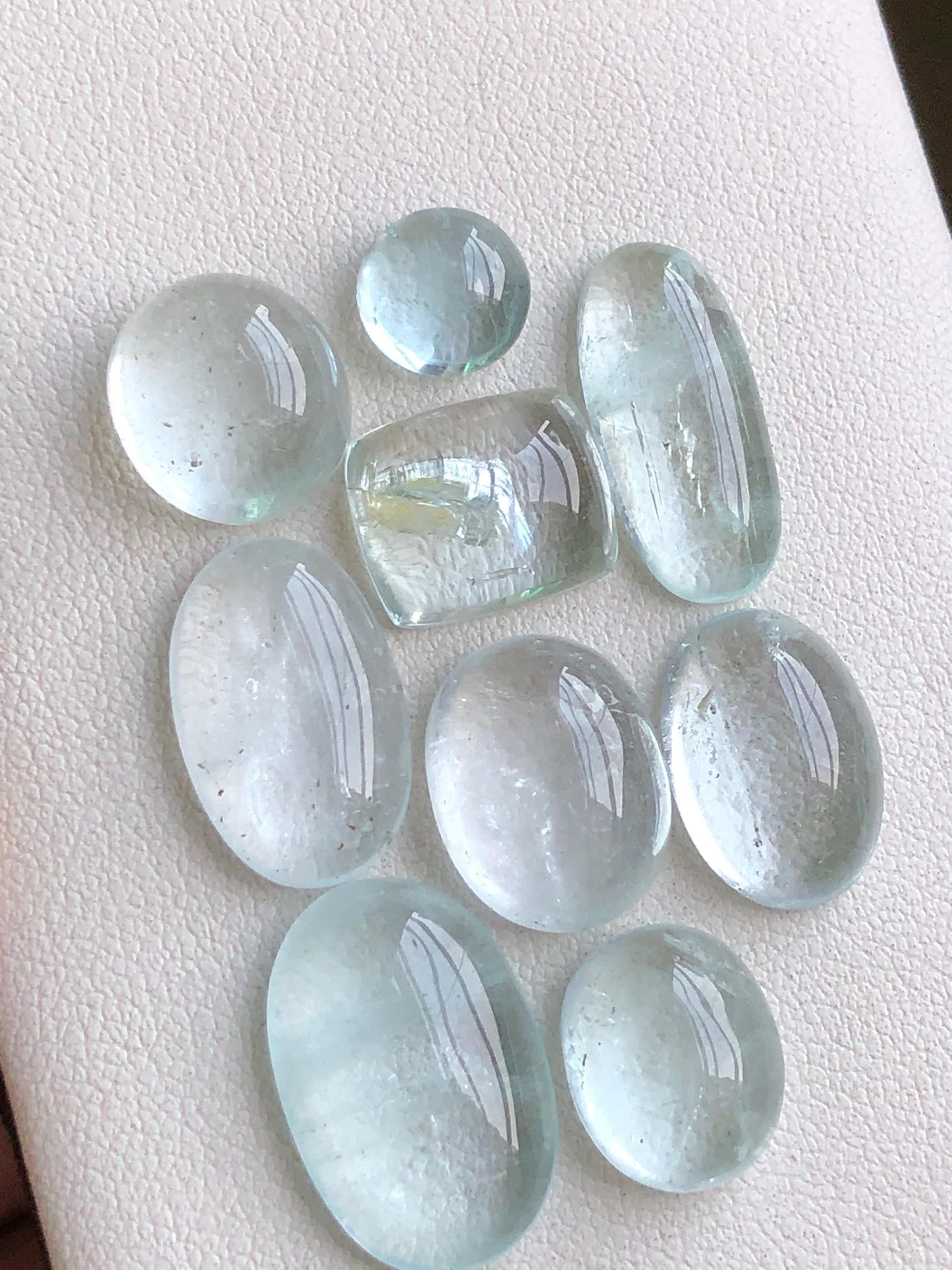 52.20 carats Aquamarine cabochons lot