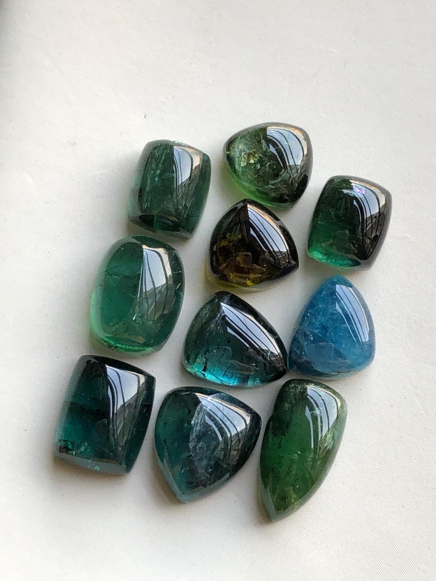 38.70 carats tourmaline cabochons  lot