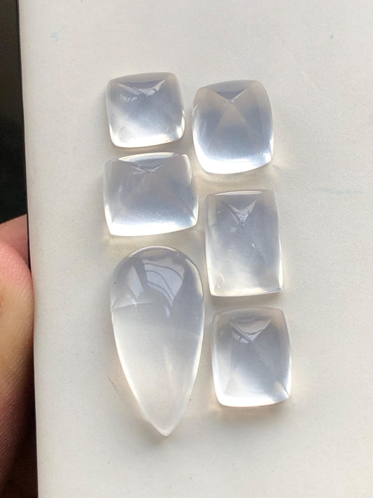 37.40 carats Moonstons cabochons lot