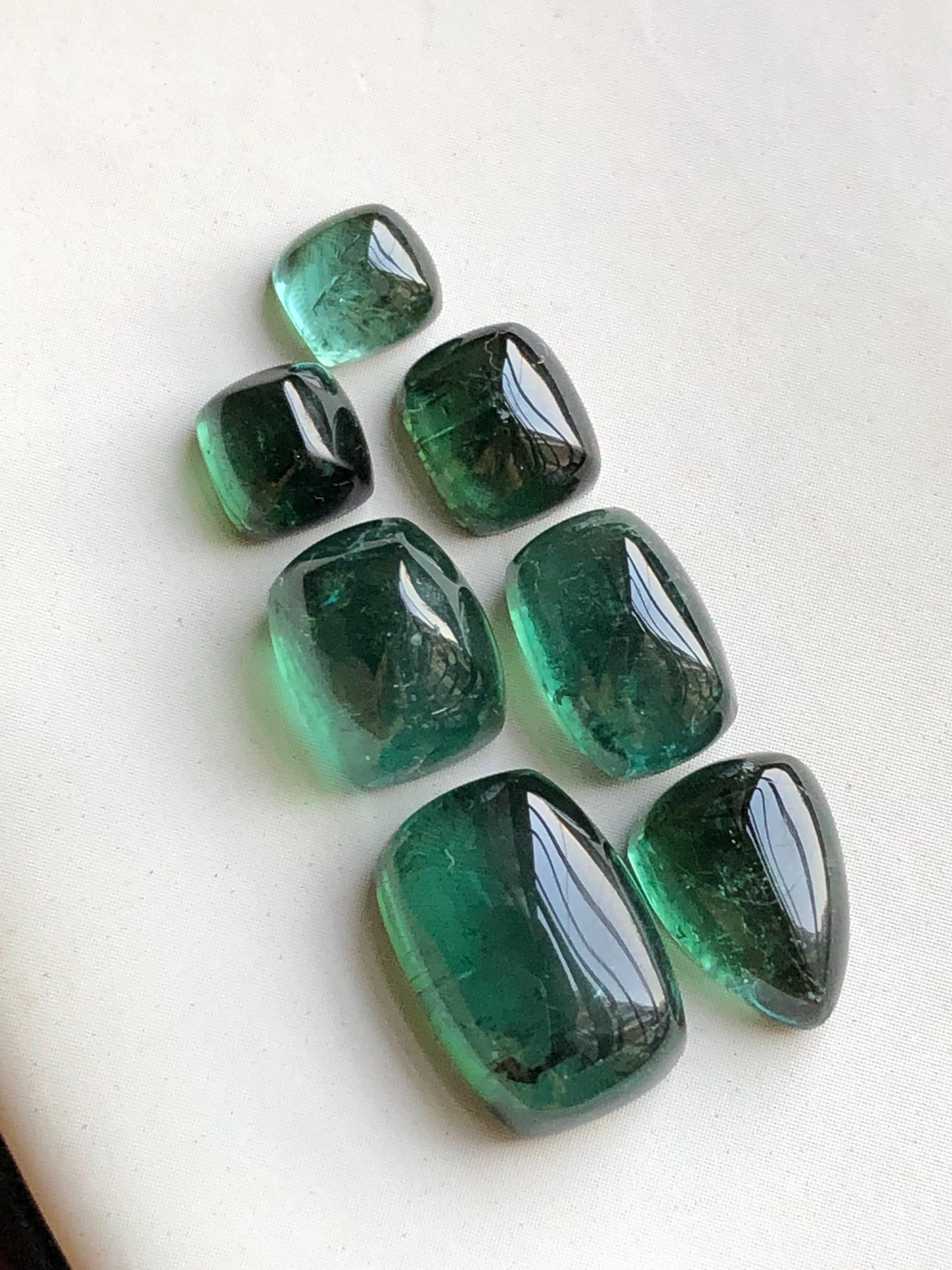 25.30 carats Green tourmaline cabochons lot origin Afghanistan kunar mine