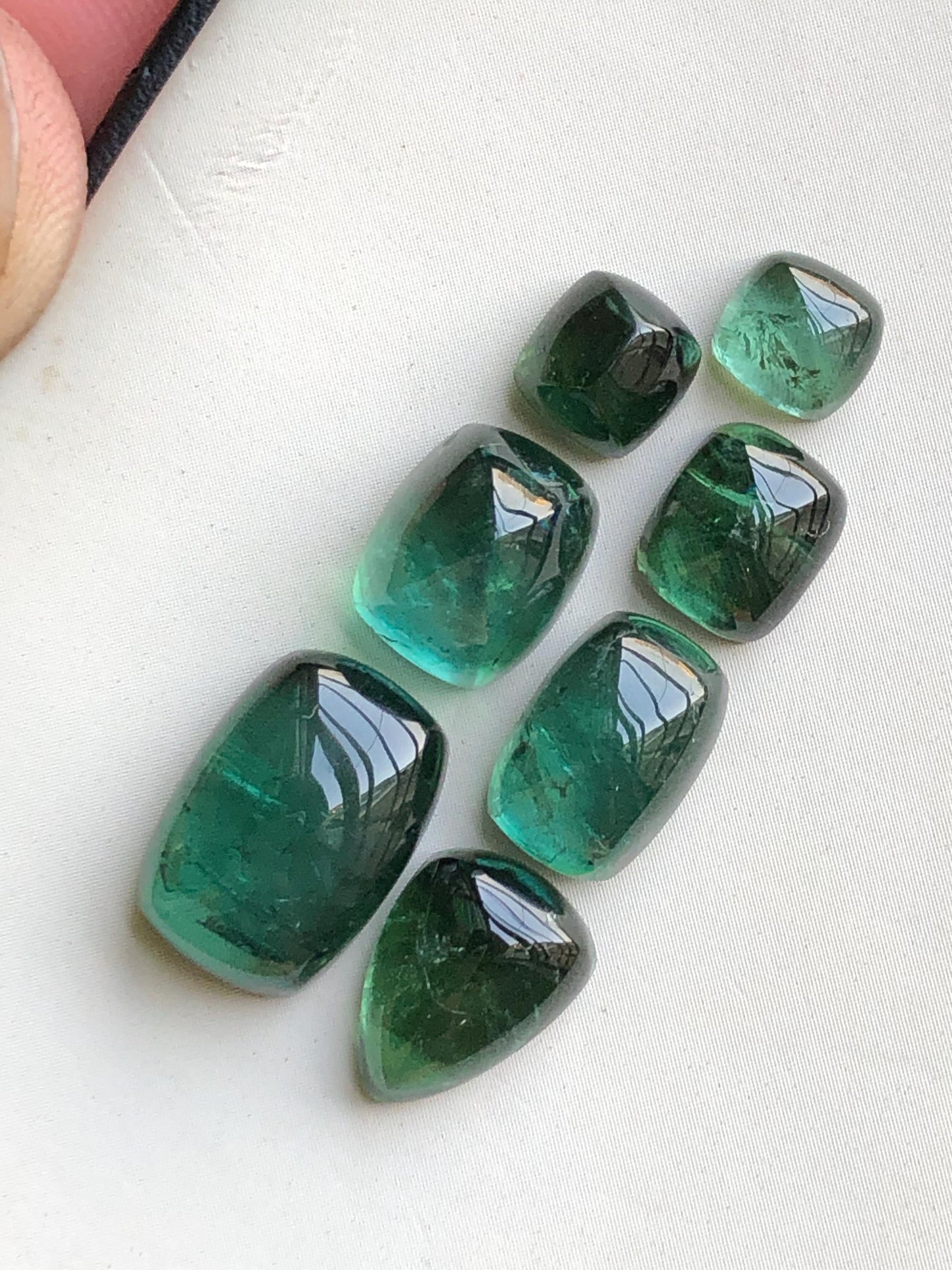 25.30 carats Green tourmaline cabochons lot origin Afghanistan kunar mine