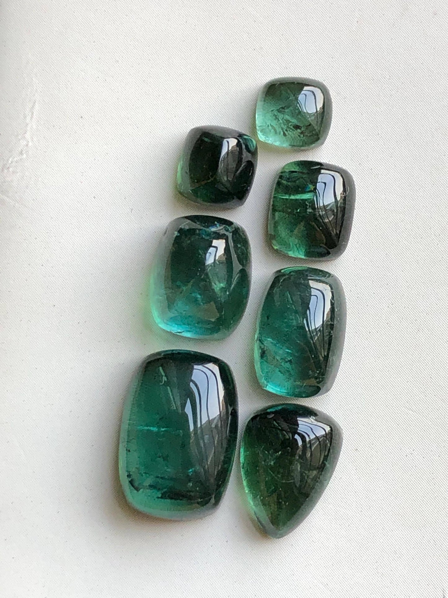 25.30 carats Green tourmaline cabochons lot origin Afghanistan kunar mine