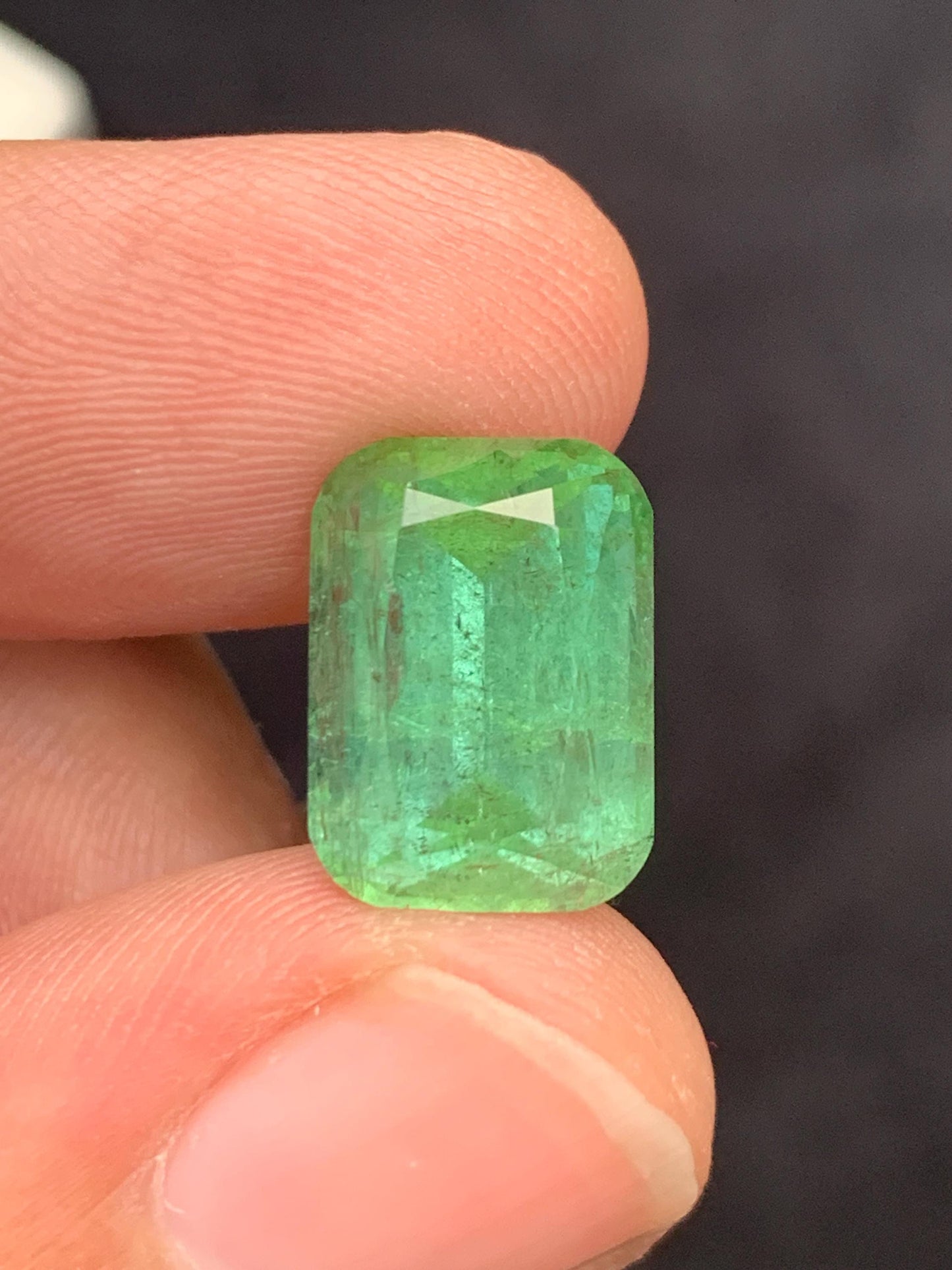 8.80 carats Green tourmaline origin Afghanistan