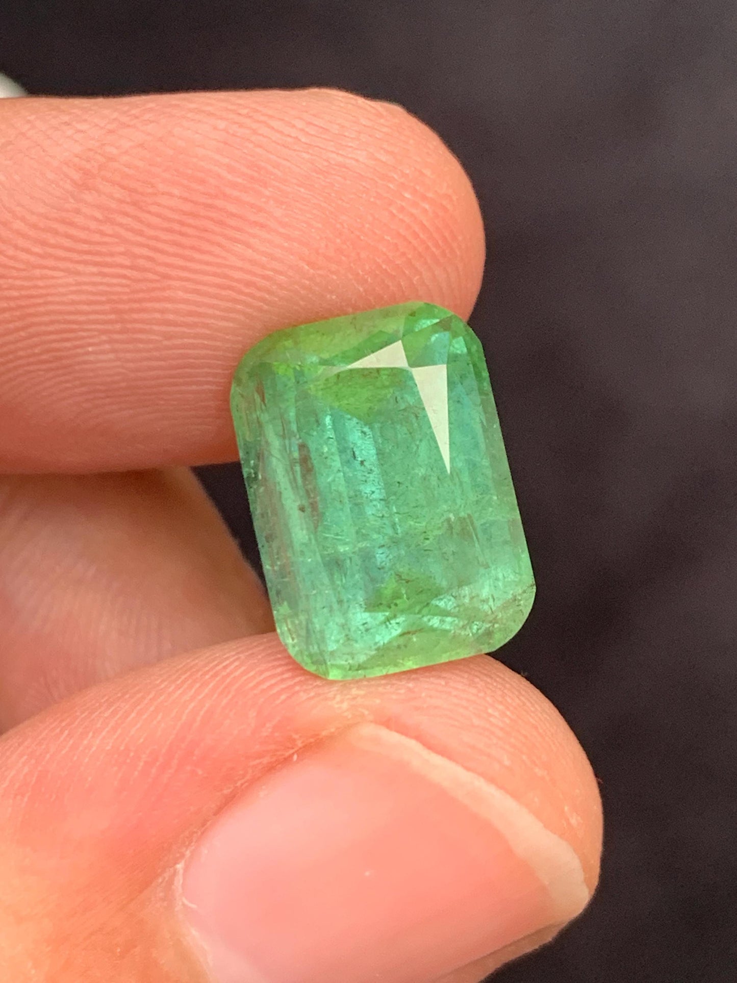 8.80 carats Green tourmaline origin Afghanistan