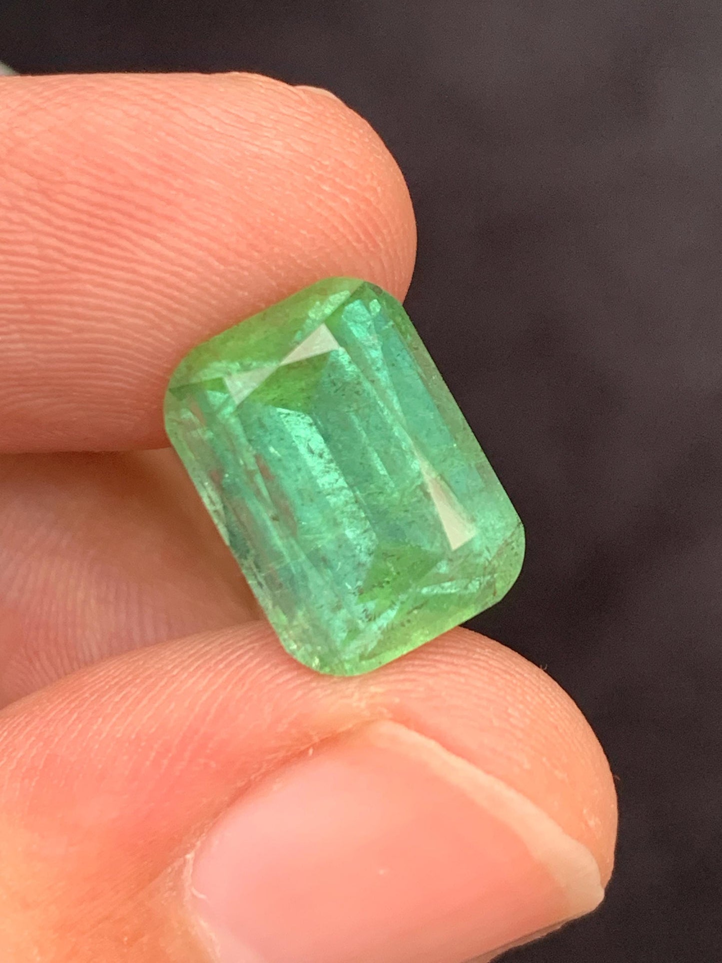 8.80 carats Green tourmaline origin Afghanistan