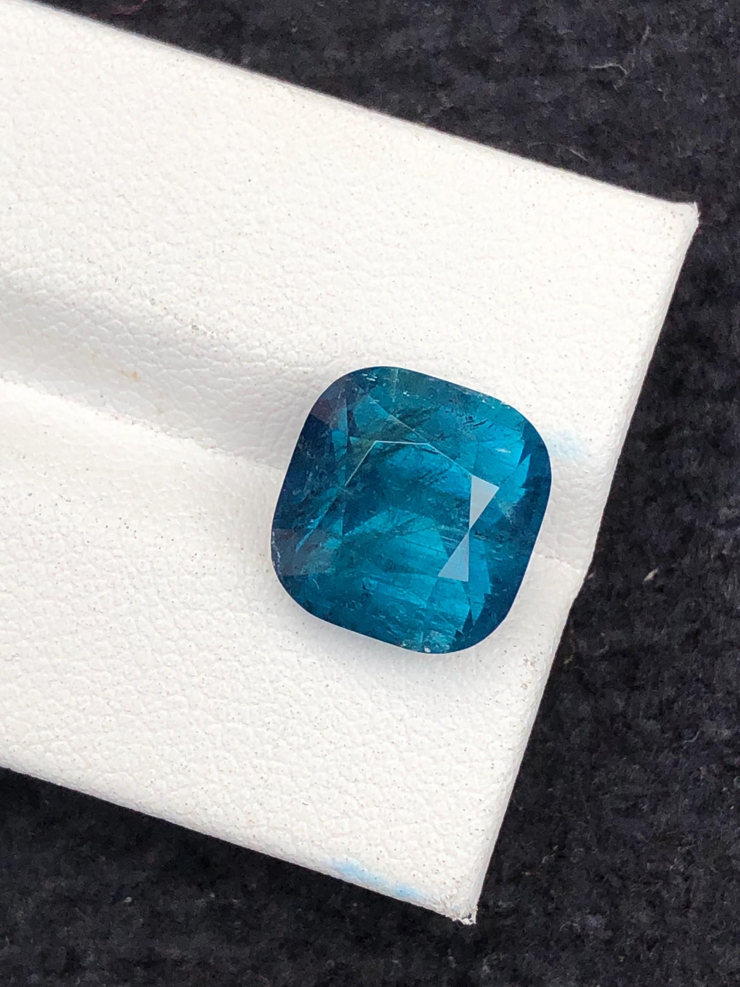 7.85 CTs blue tourmaline natural faceted