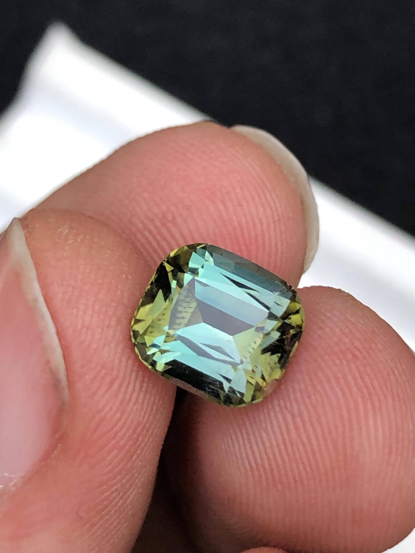 3.55 CTs blue green tourmaline faceted natural