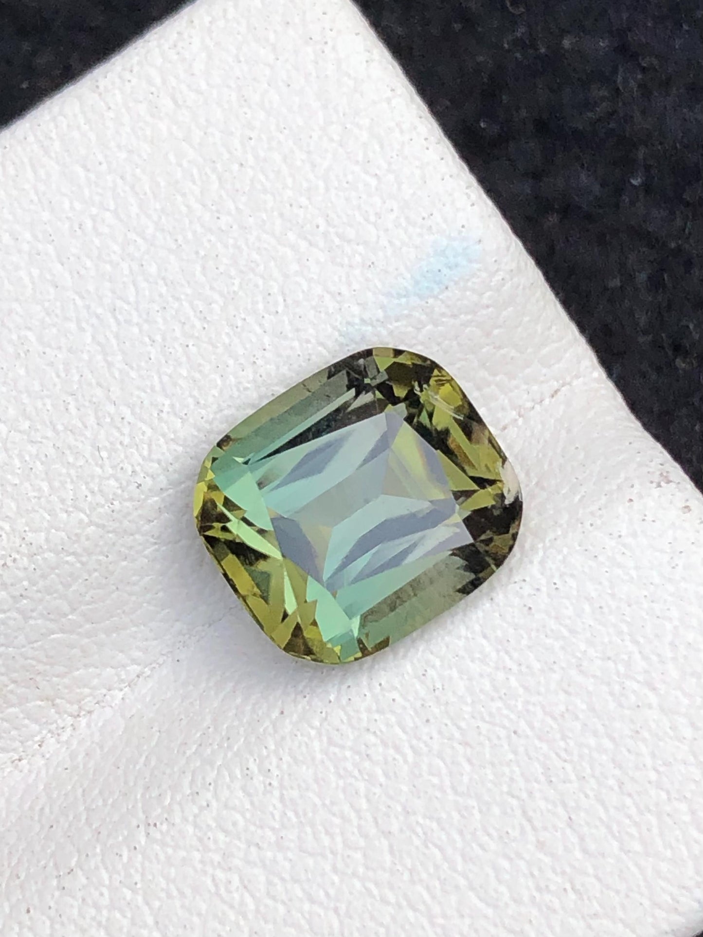 3.55 CTs blue green tourmaline faceted natural